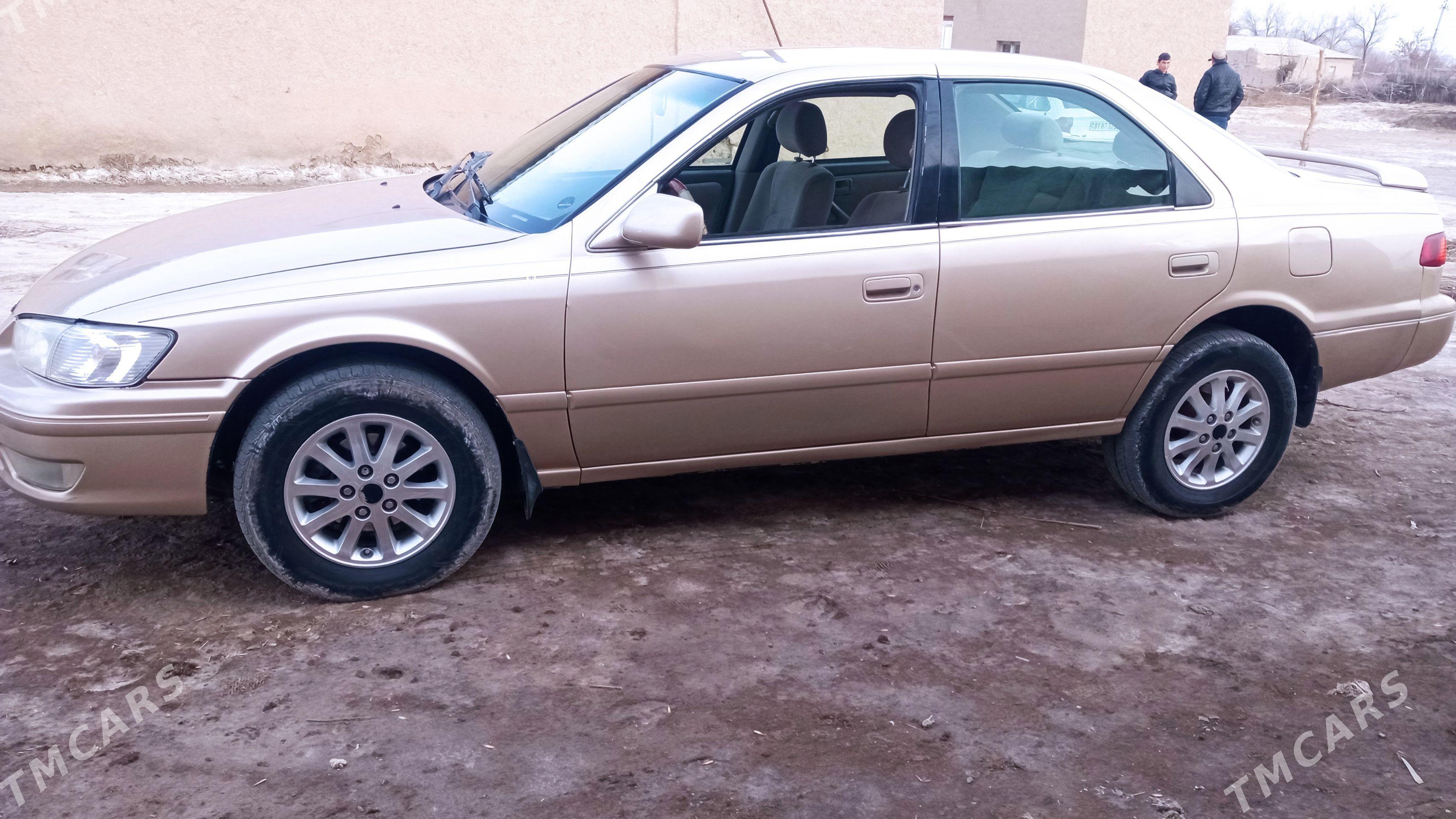 Toyota Camry 2000 - 140 000 TMT - етр. Туркменбаши - img 1