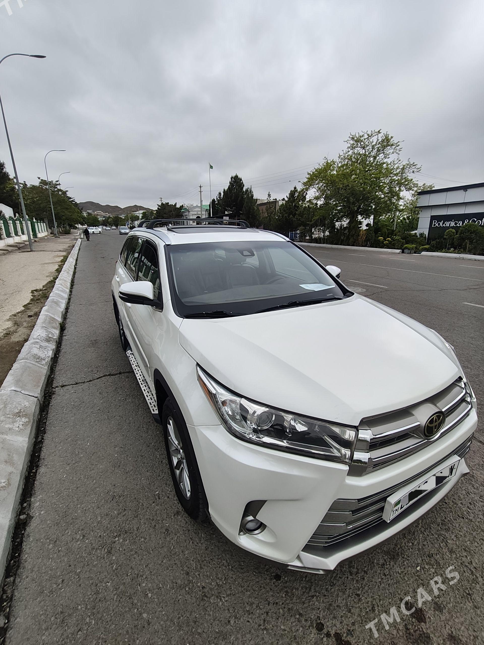 Toyota Highlander 2017 - 455 000 TMT - Türkmenbaşy - img 1