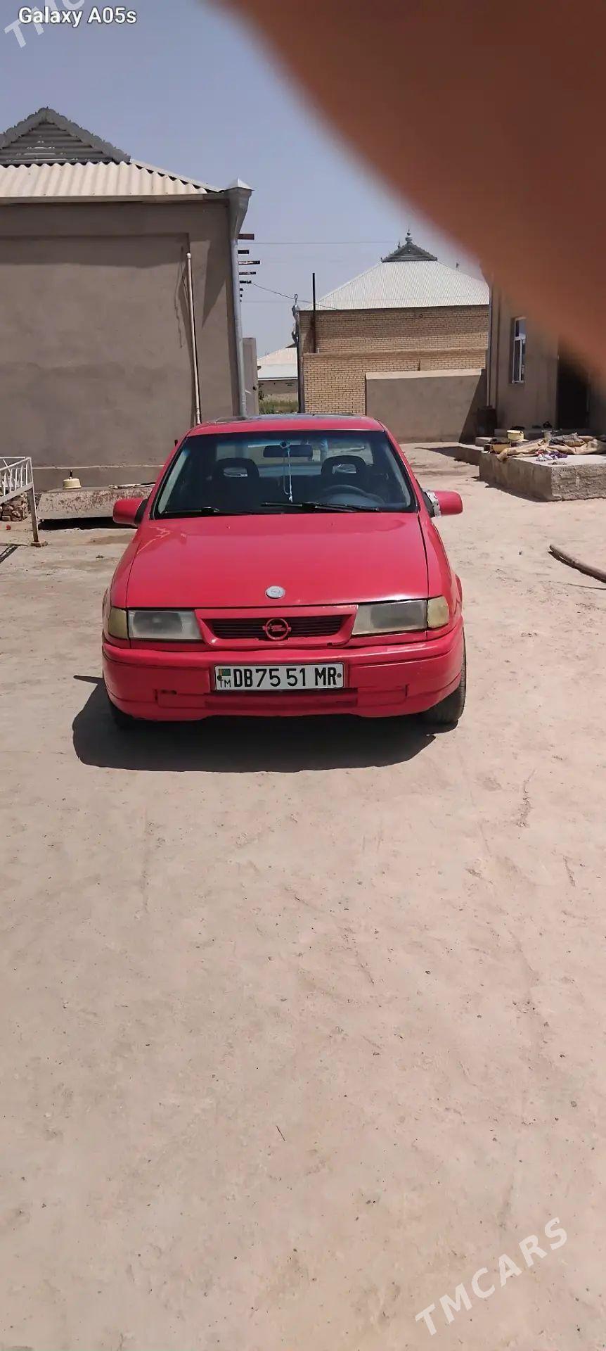 Opel Vectra 1990 - 36 000 TMT - Мургап - img 1
