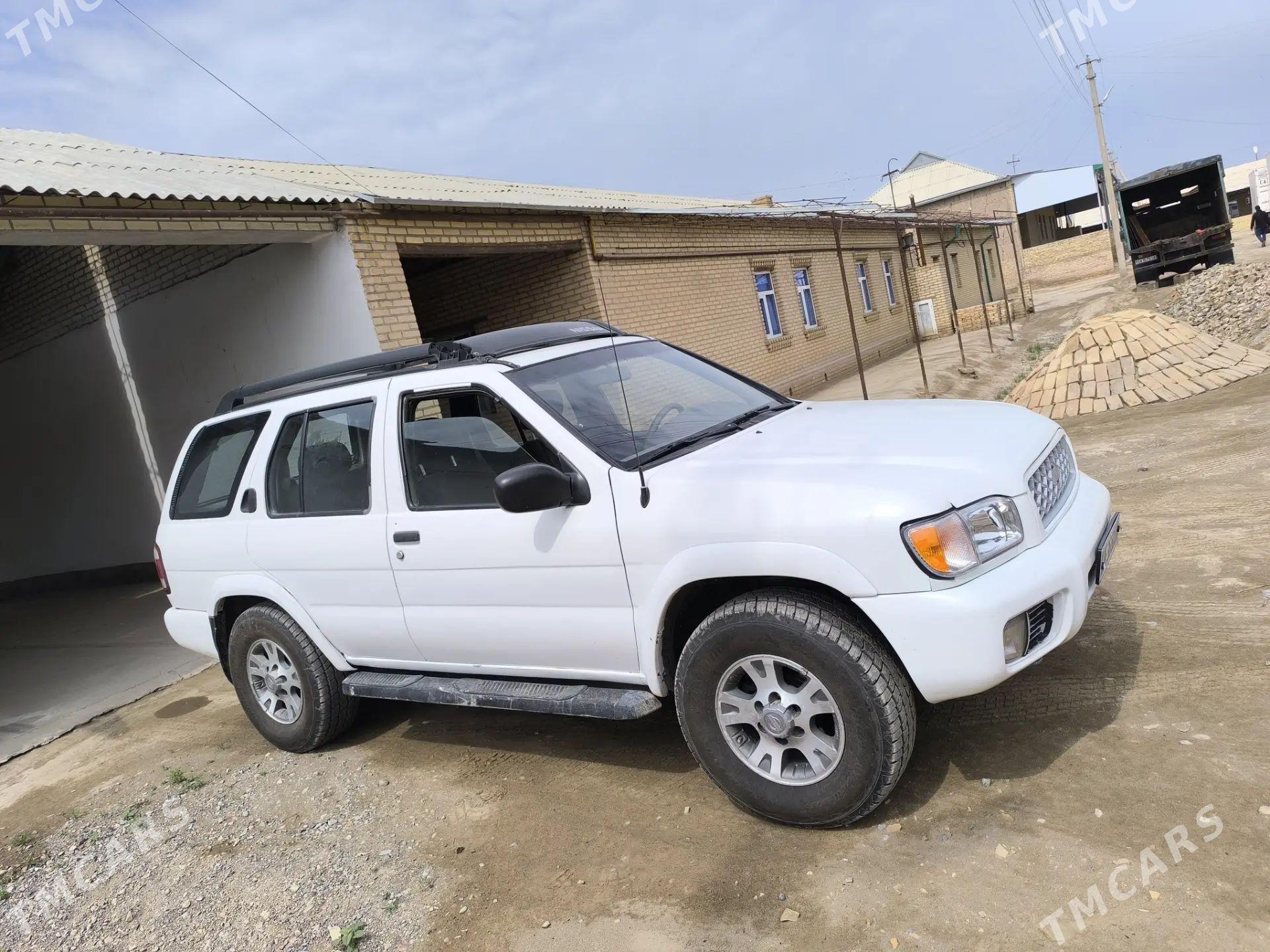 Nissan Pathfinder 2000 - 112 000 TMT - Халач - img 1