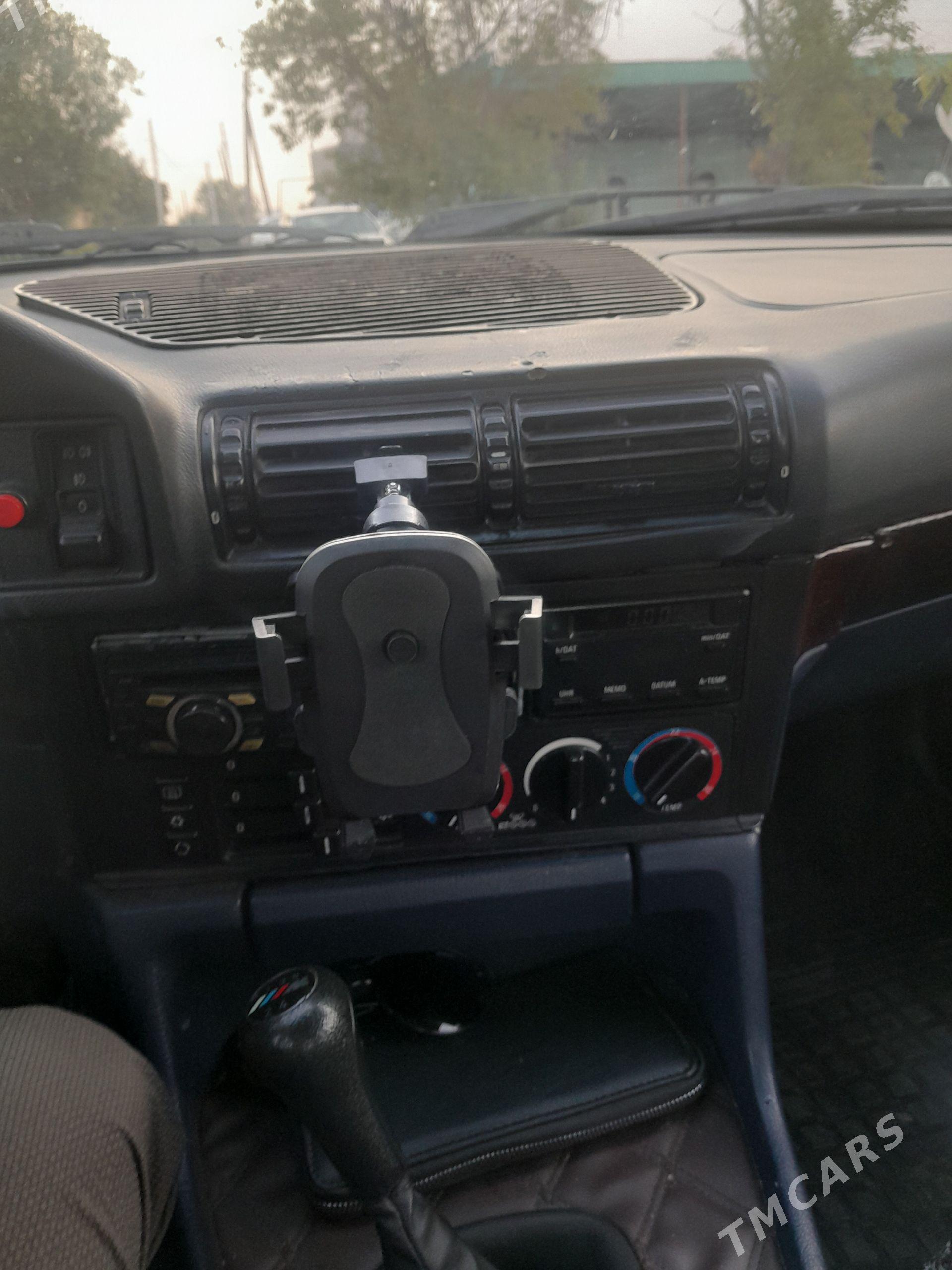 BMW 530 1993 - 65 000 TMT - Чарджоу - img 1