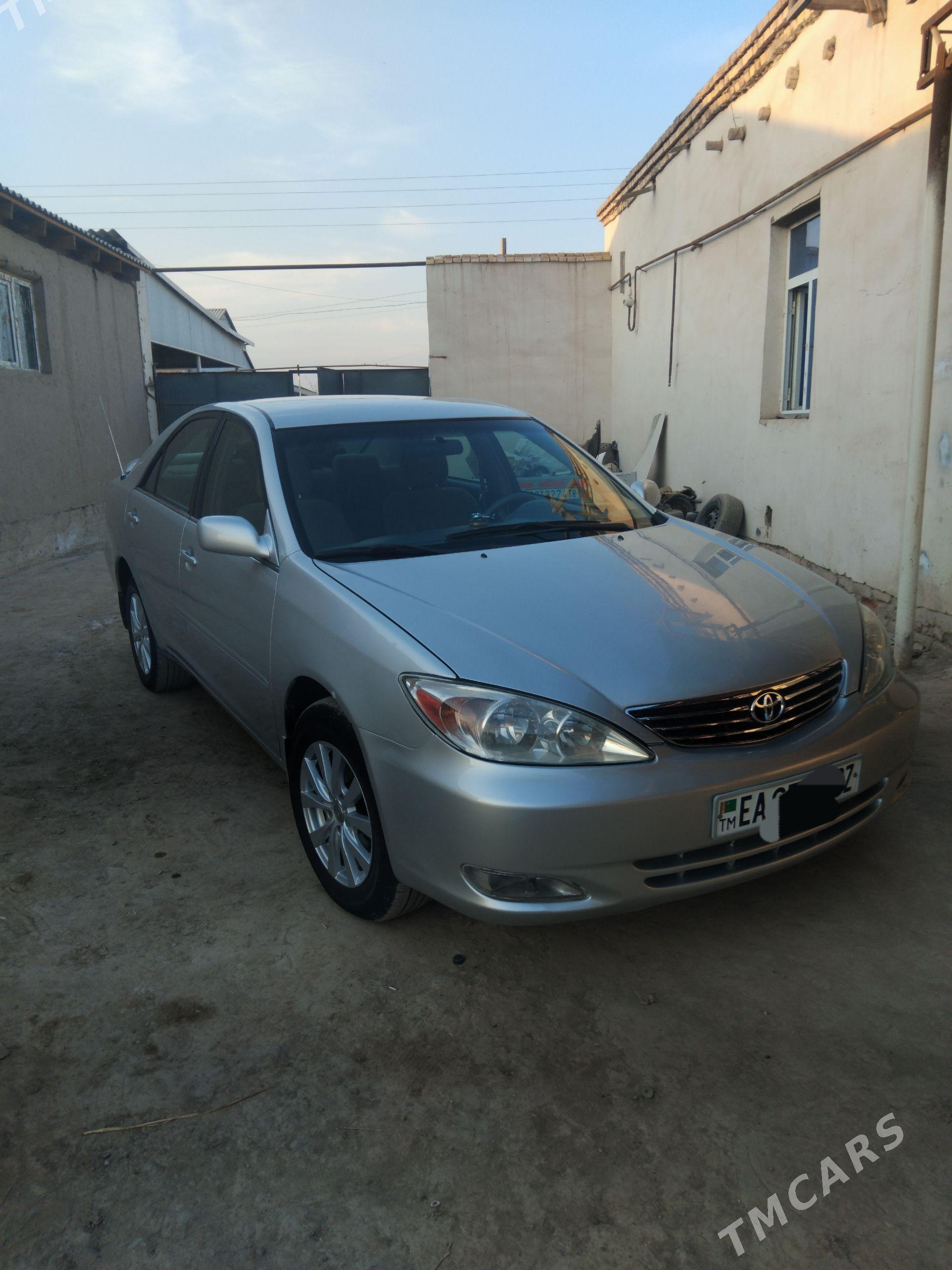 Toyota Camry 2003 - 190 000 TMT - Кёнеургенч - img 1
