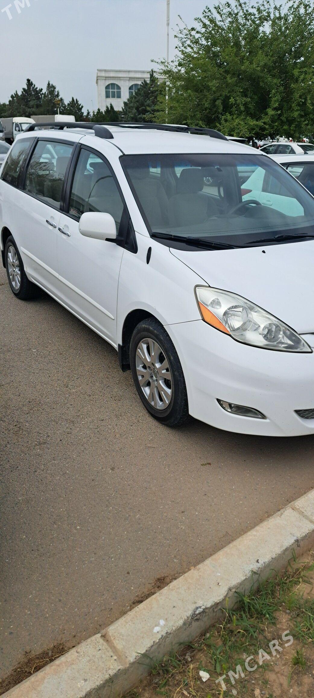 Toyota Sienna 2009 - 315 000 TMT - Täze zaman - img 1