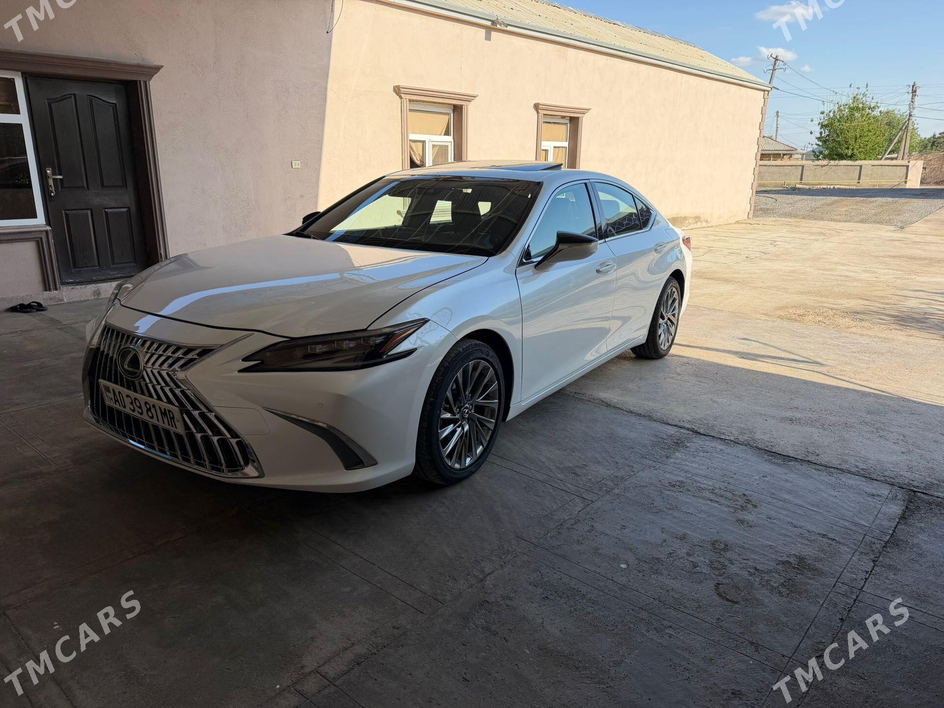 Lexus ES 350 2022 - 500 000 TMT - Байрамали - img 1