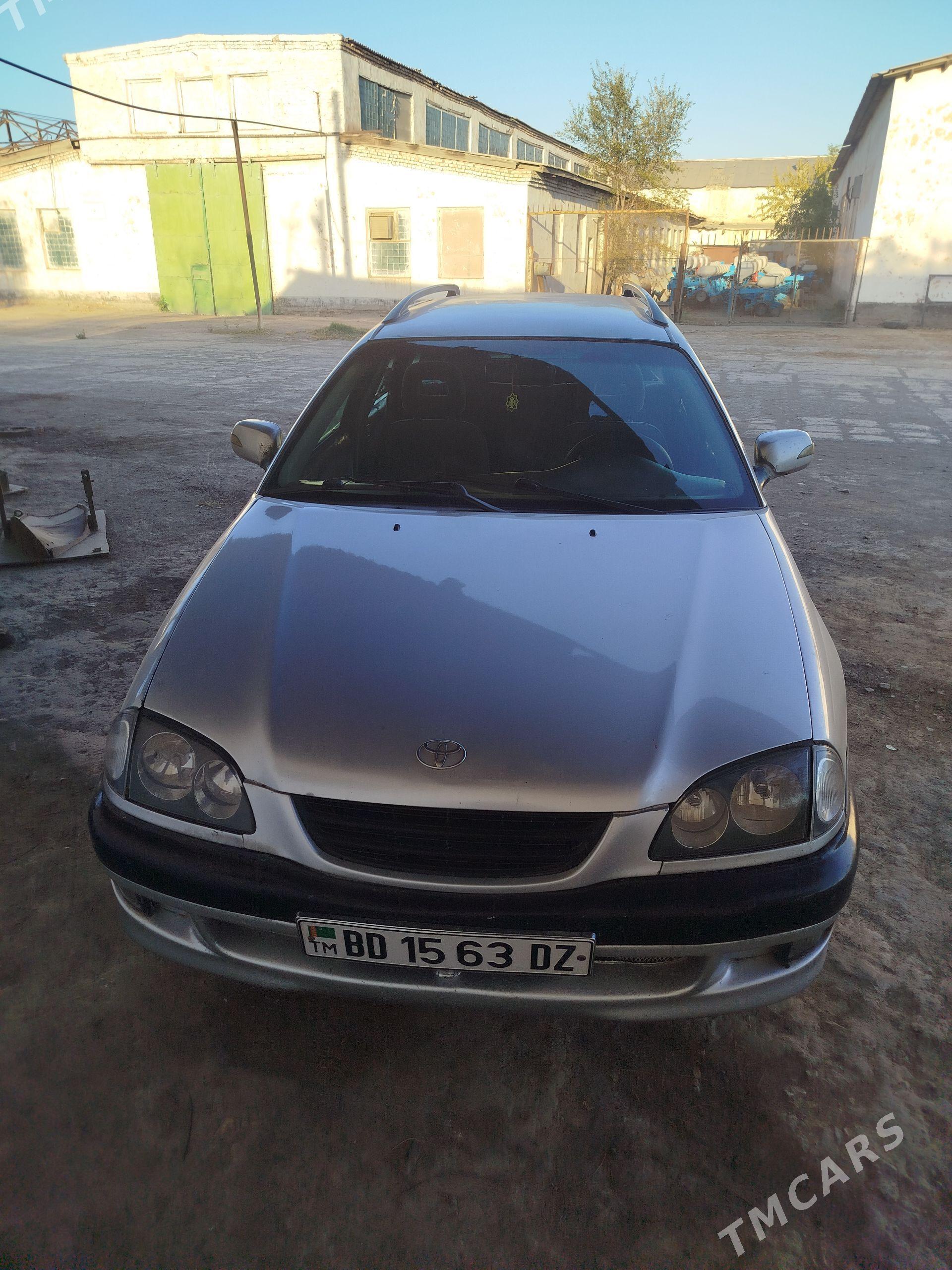 Toyota Avensis 1998 - 100 000 TMT - Кёнеургенч - img 1