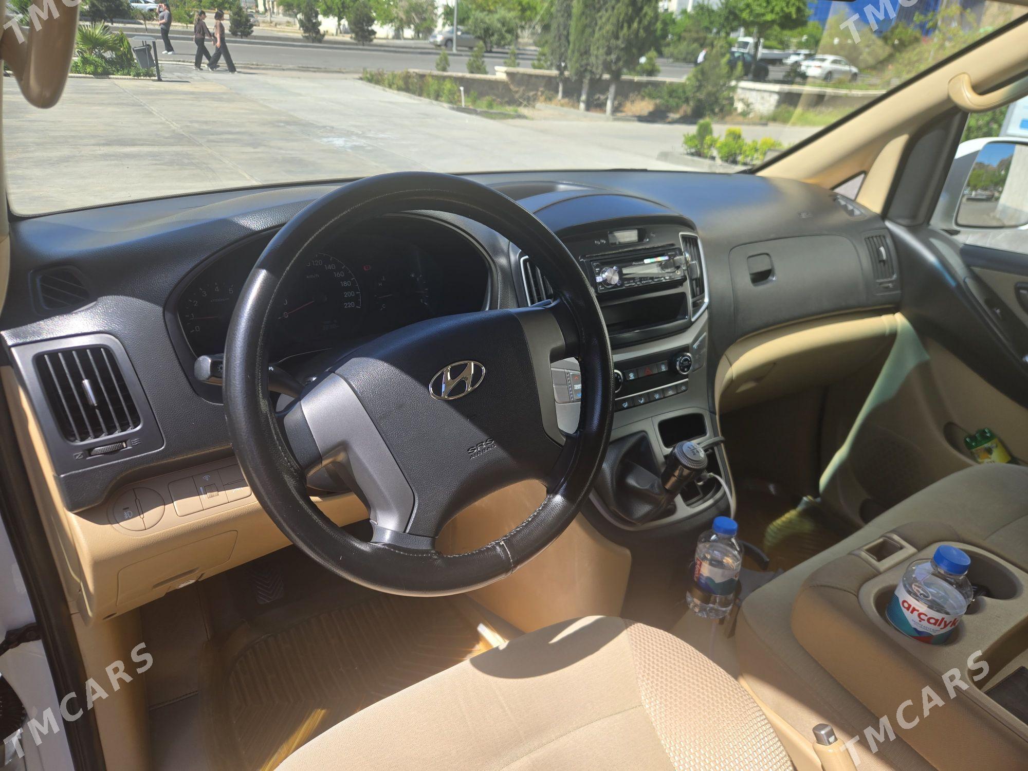 Hyundai H-1 2016 - 350 000 TMT - Türkmenbaşy - img 1