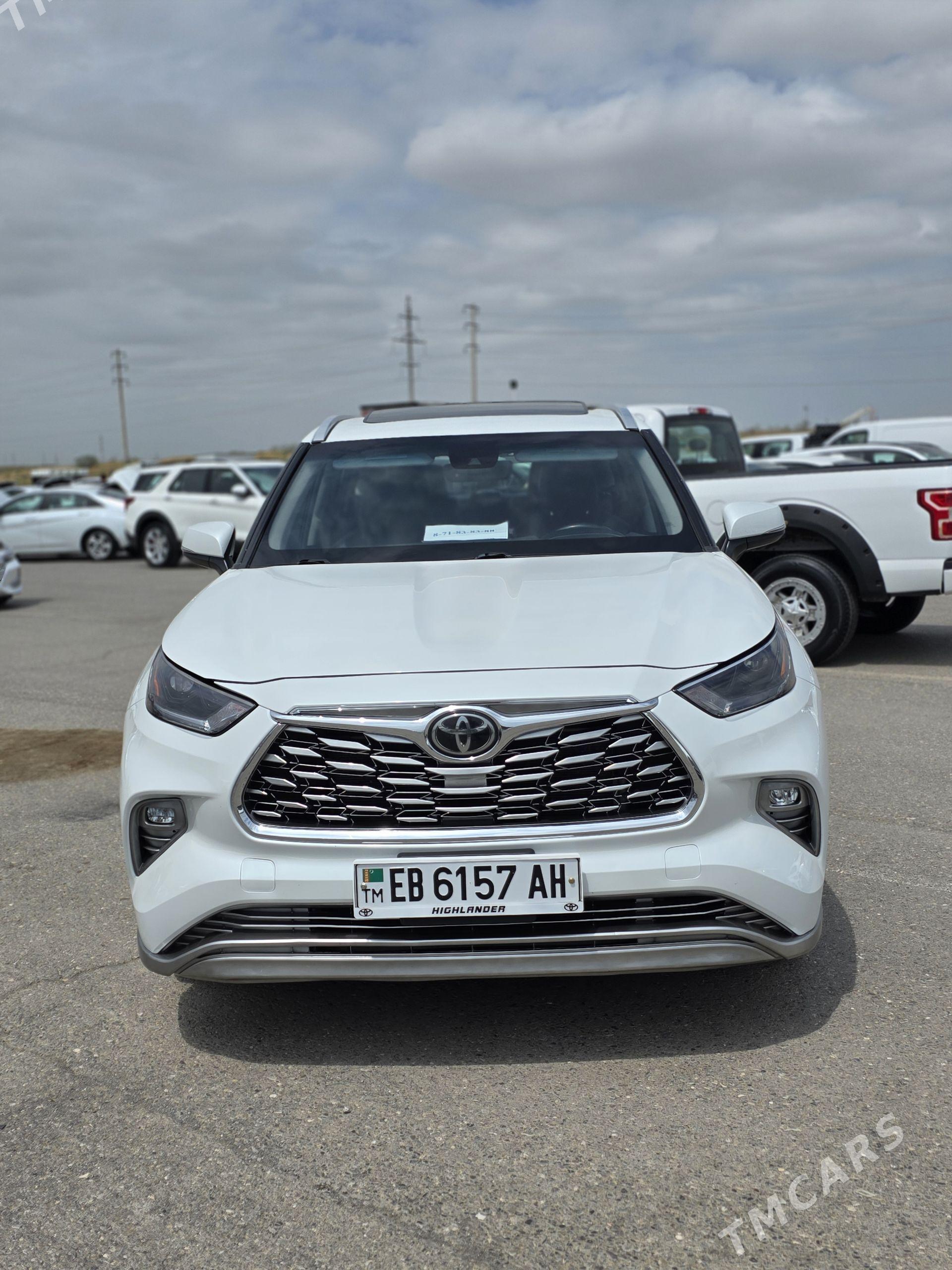 Toyota Highlander 2022 - 620 000 TMT - Ашхабад - img 1