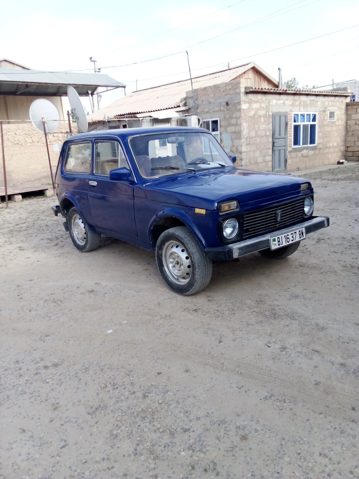 Lada Niva 1983 - 26 000 TMT - Гызыларбат - img 1