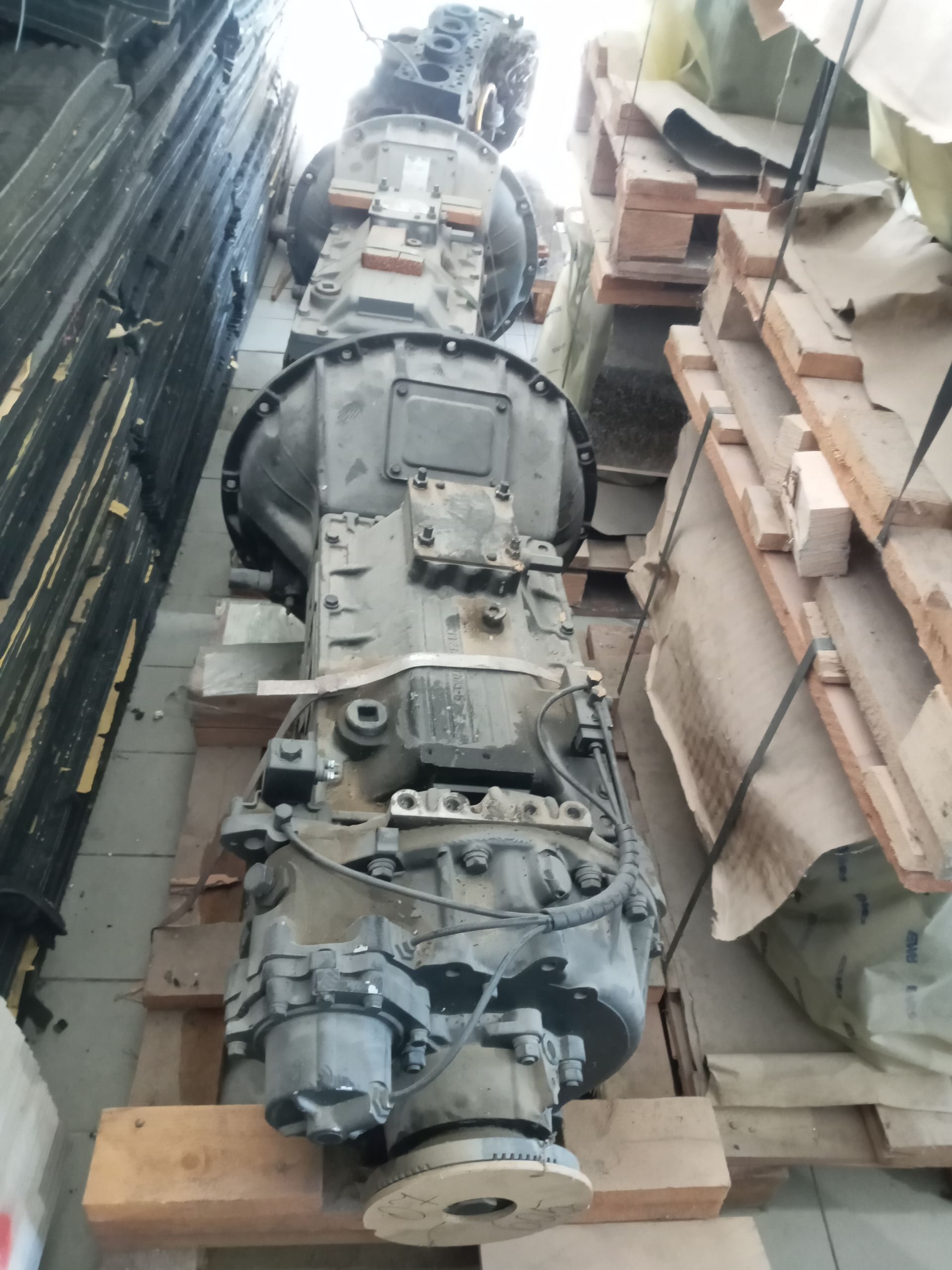 КПП МаЗ 238 ; 8 цилиндр 60 000 TMT - Bedew - img 1