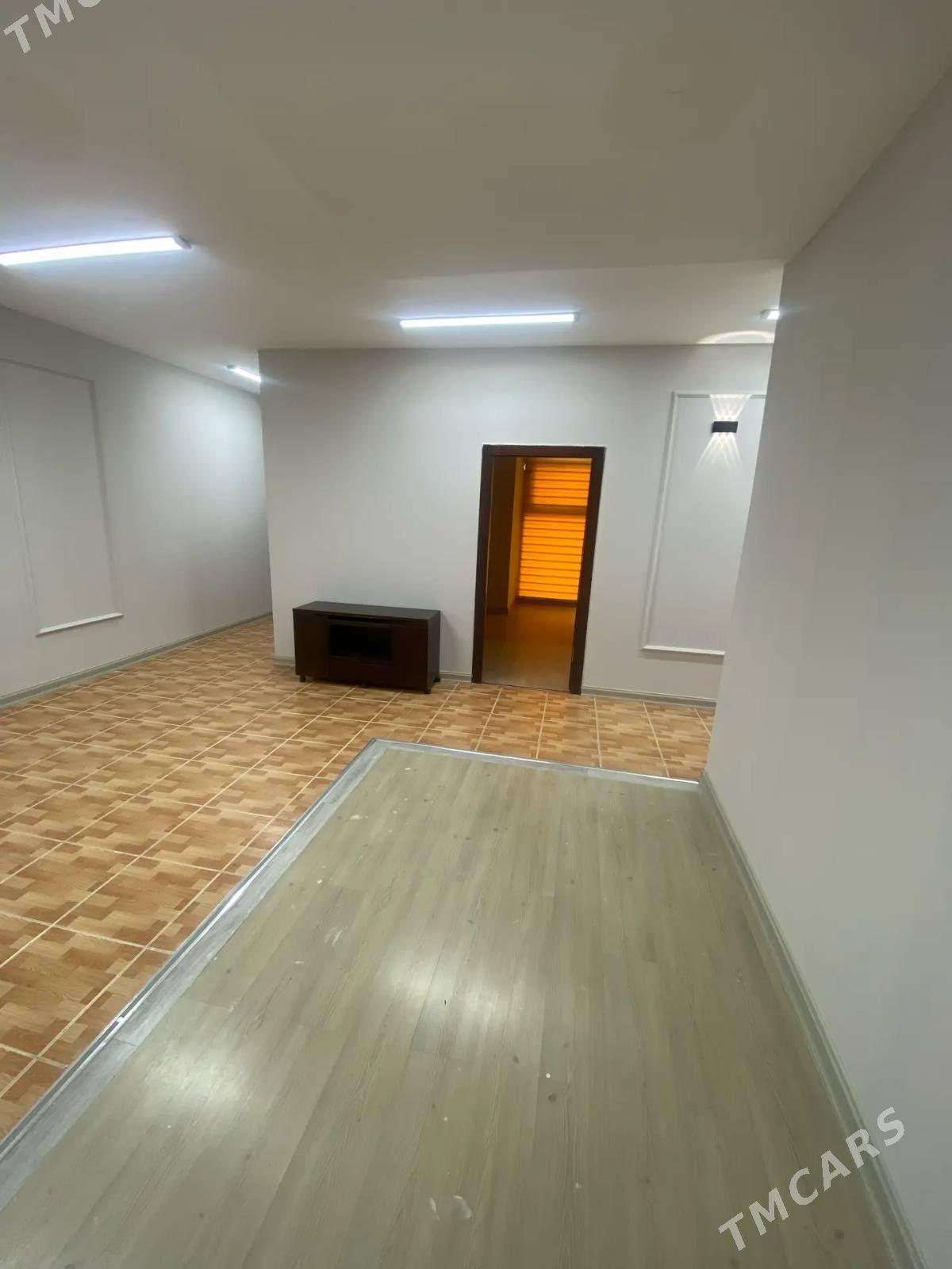МИР 4 ОФИС 4ком 150м² - Мир 4 - img 1
