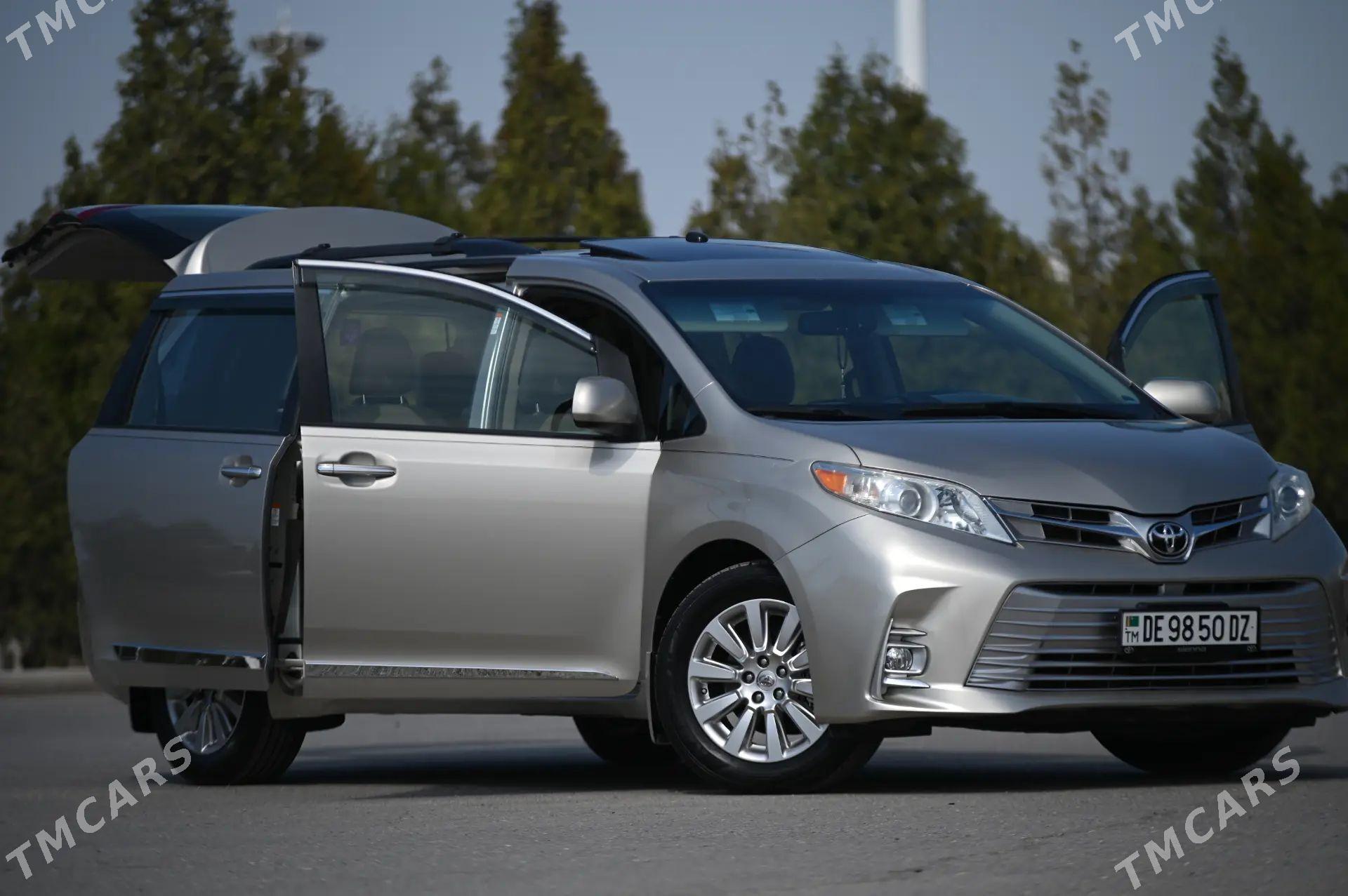 Toyota Sienna 2016 - 440 000 TMT - Дашогуз - img 1