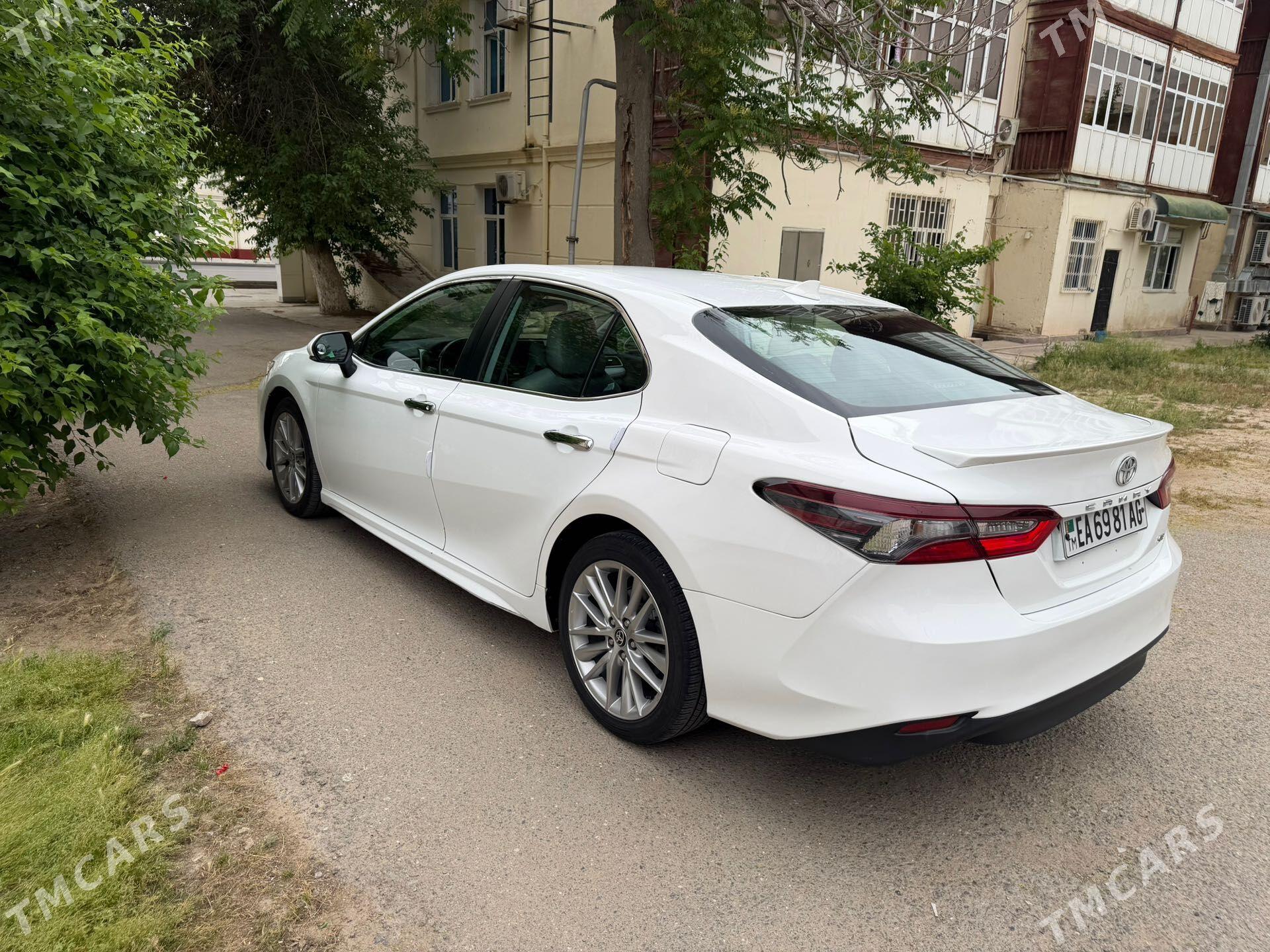 Toyota Camry 2022 - 375 000 TMT - Ашхабад - img 1