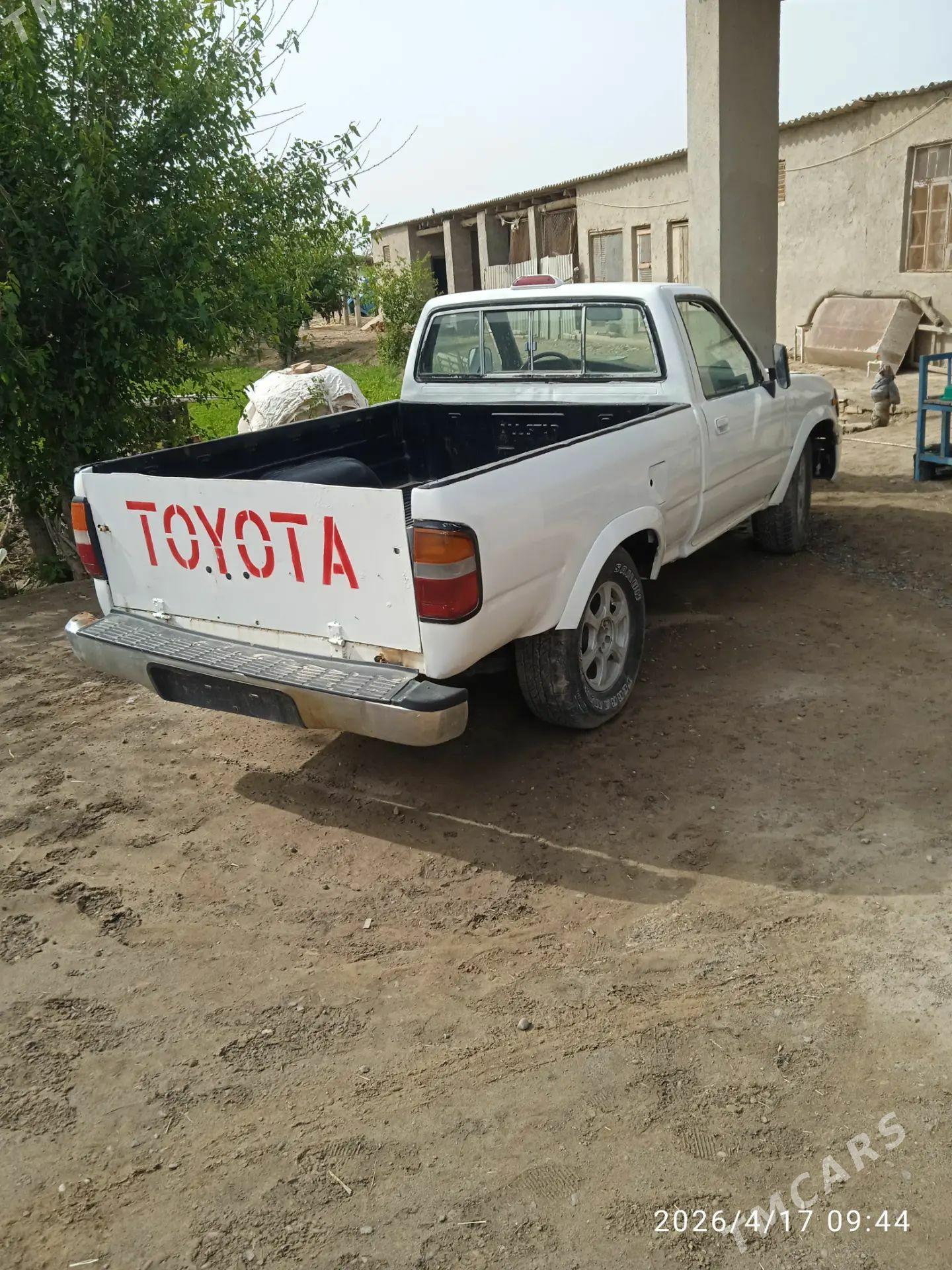 Toyota Tacoma 1994 - 27 000 TMT - Türkmengala - img 1