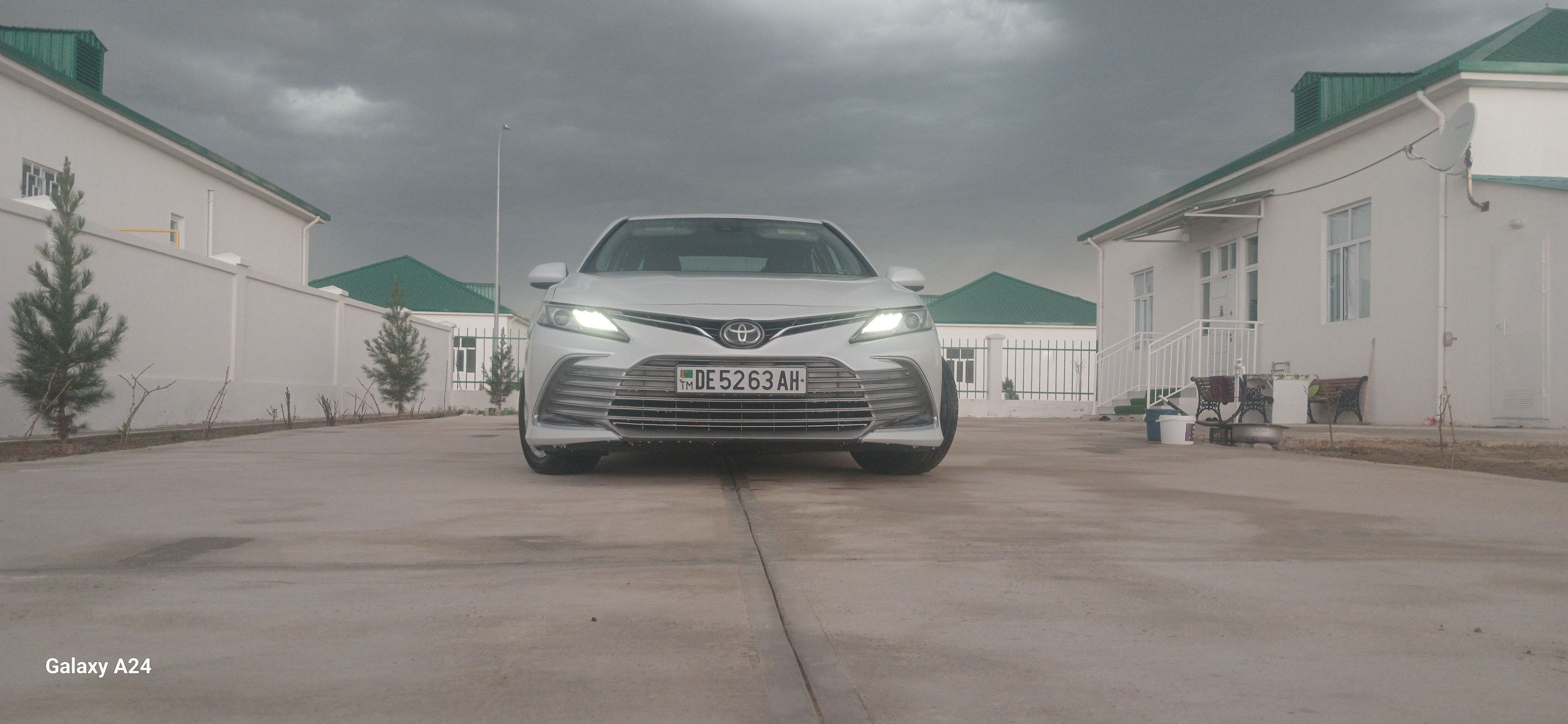Toyota Camry 2022 - 355 000 TMT - Kaka - img 1