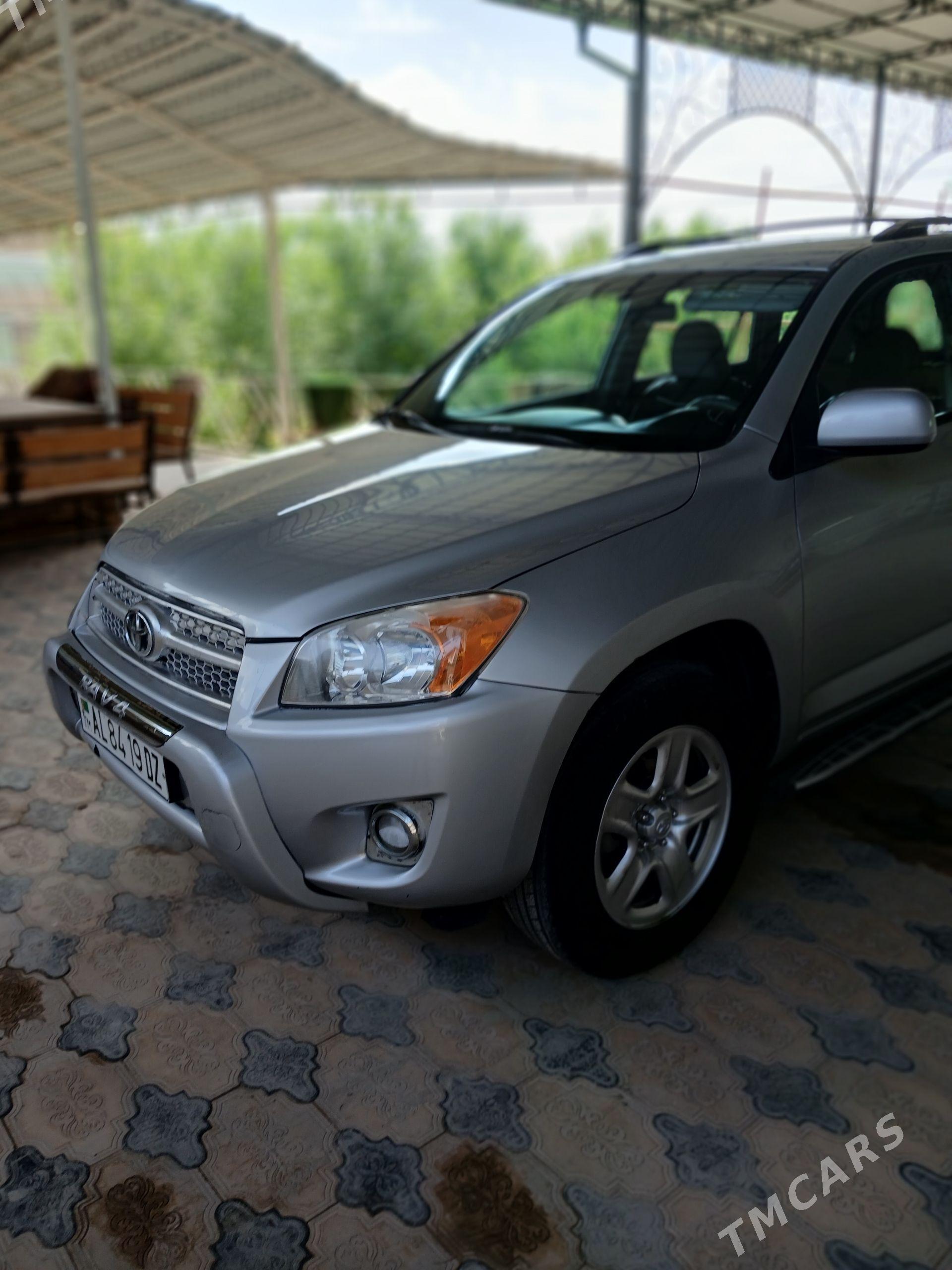 Toyota RAV4 2012 - 220 000 TMT - Şabat etr. - img 1