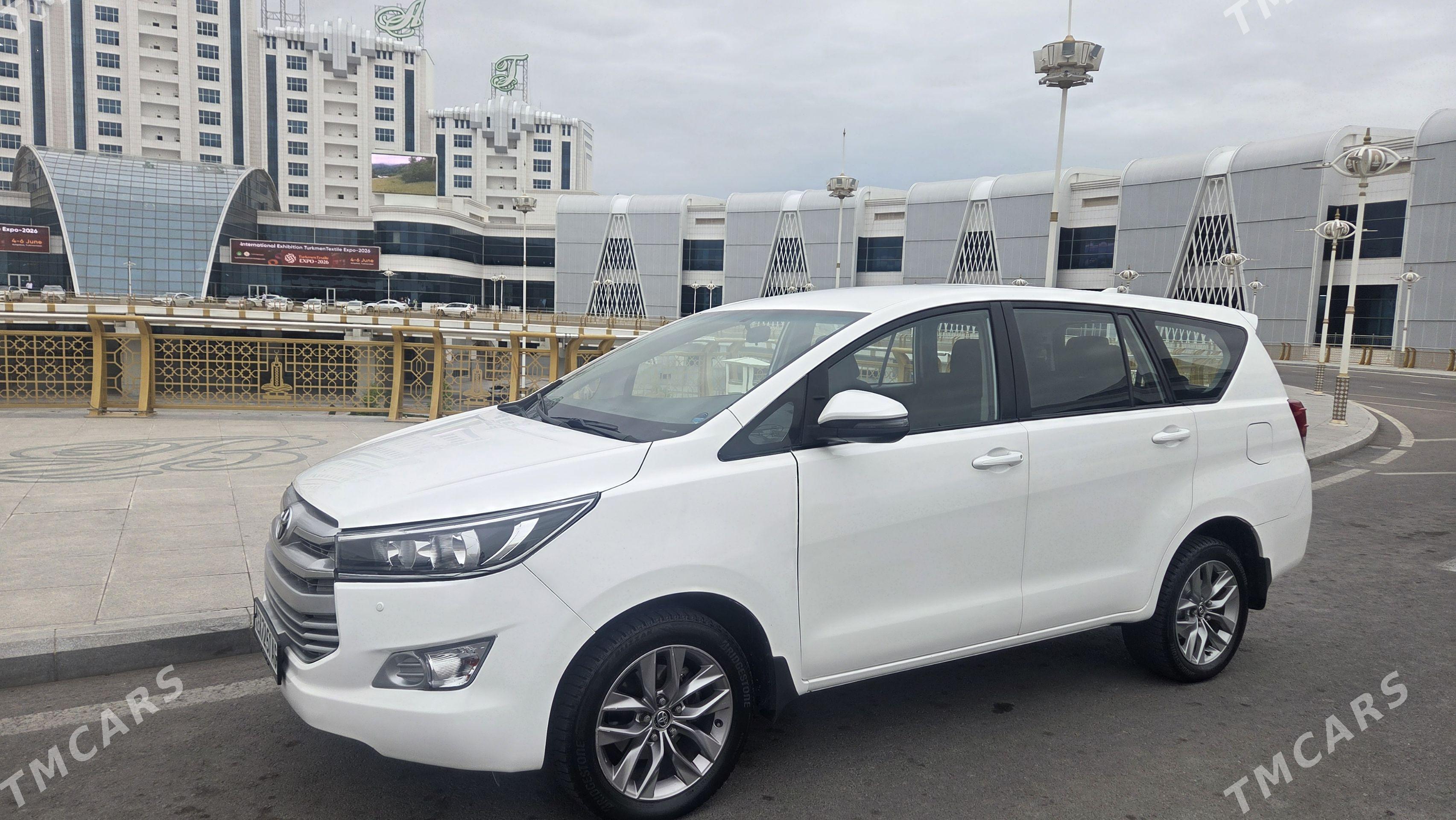 Toyota Innova 2020 - 285 000 TMT - Aşgabat - img 1
