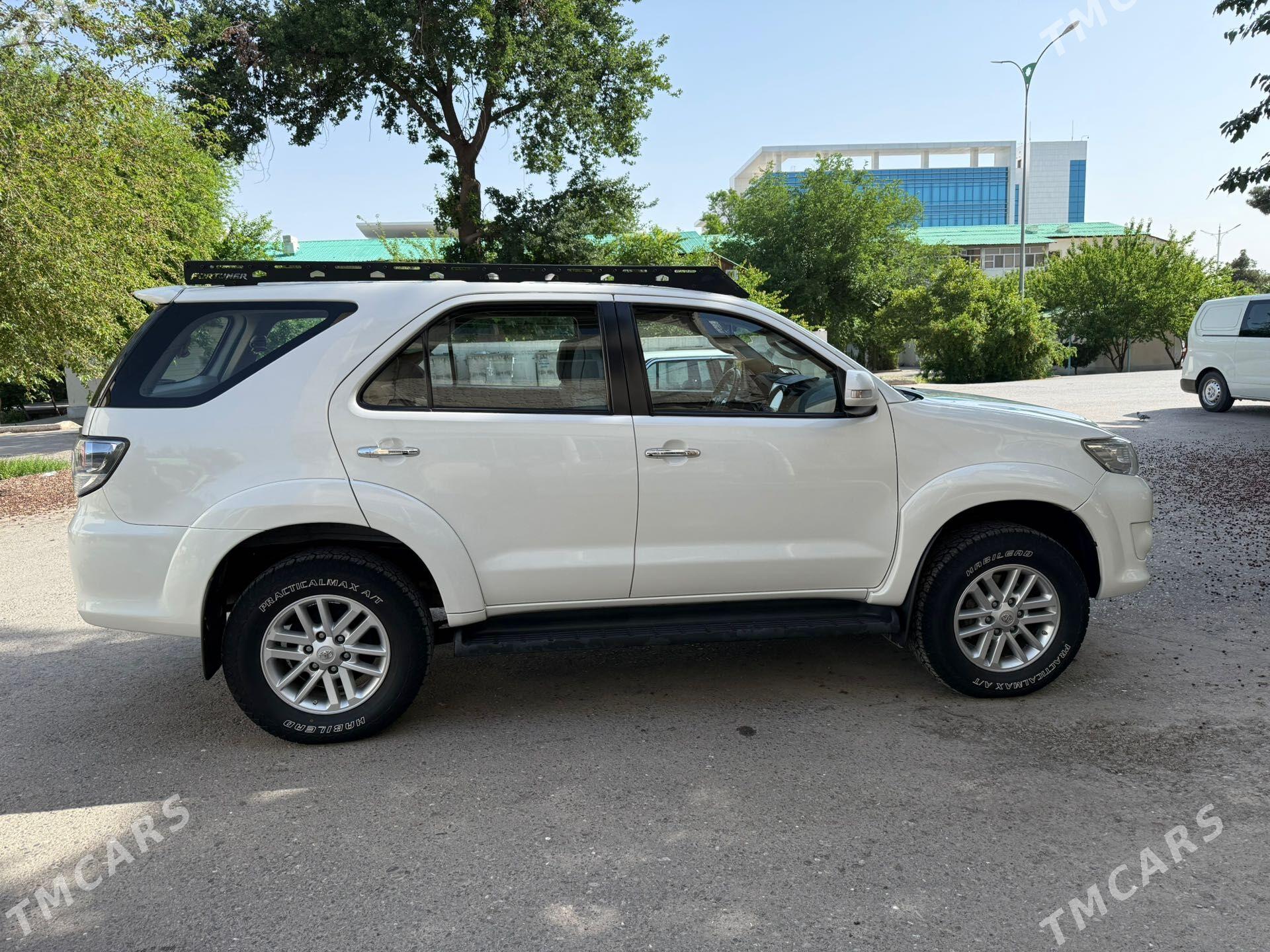 Toyota Fortuner 2012 - 410 000 TMT - Ашхабад - img 1