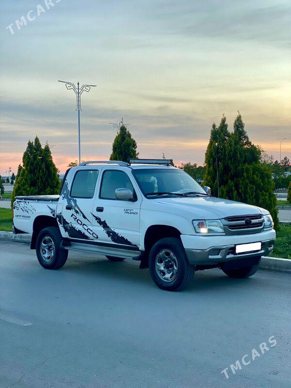 Toyota Hilux 2005 - 138 000 TMT - Балканабат - img 1