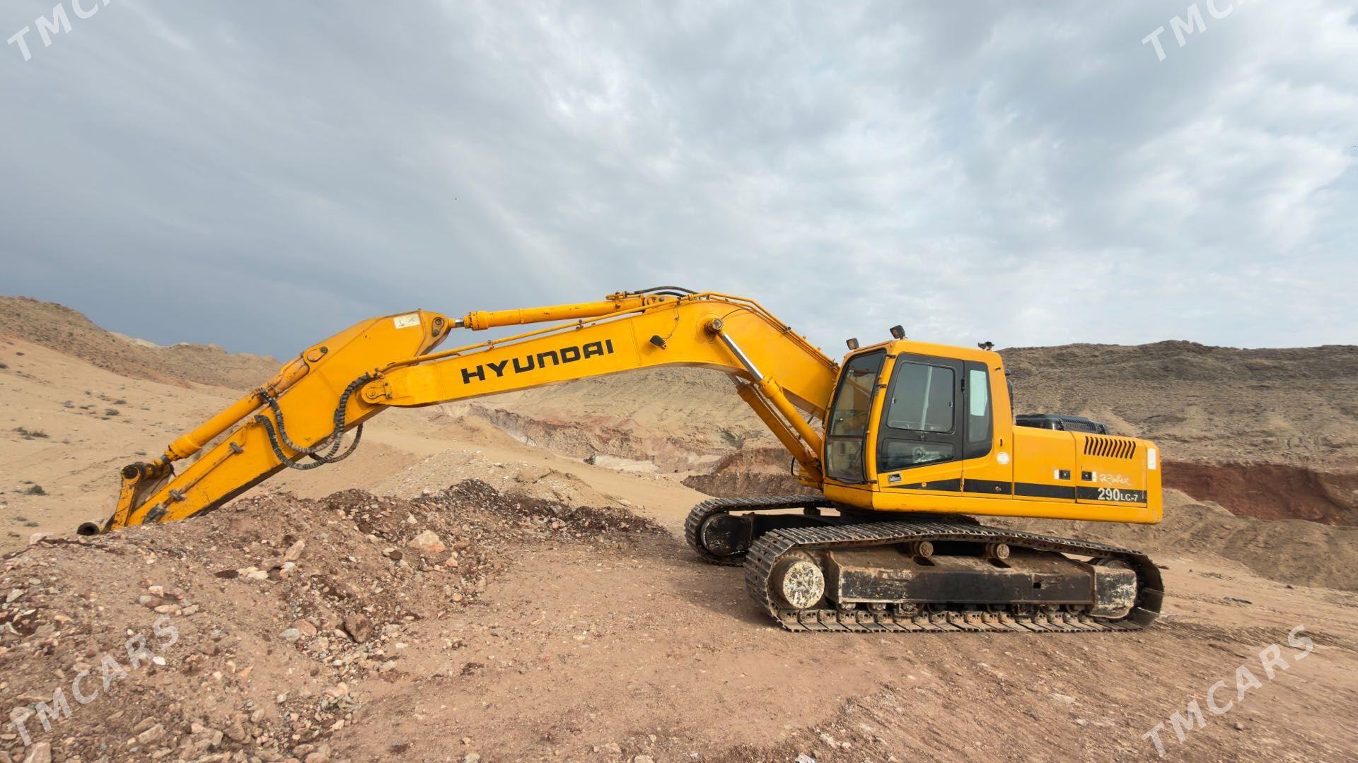 Caterpillar 300 Series 2005 - 840 000 TMT - Туркменбаши - img 1