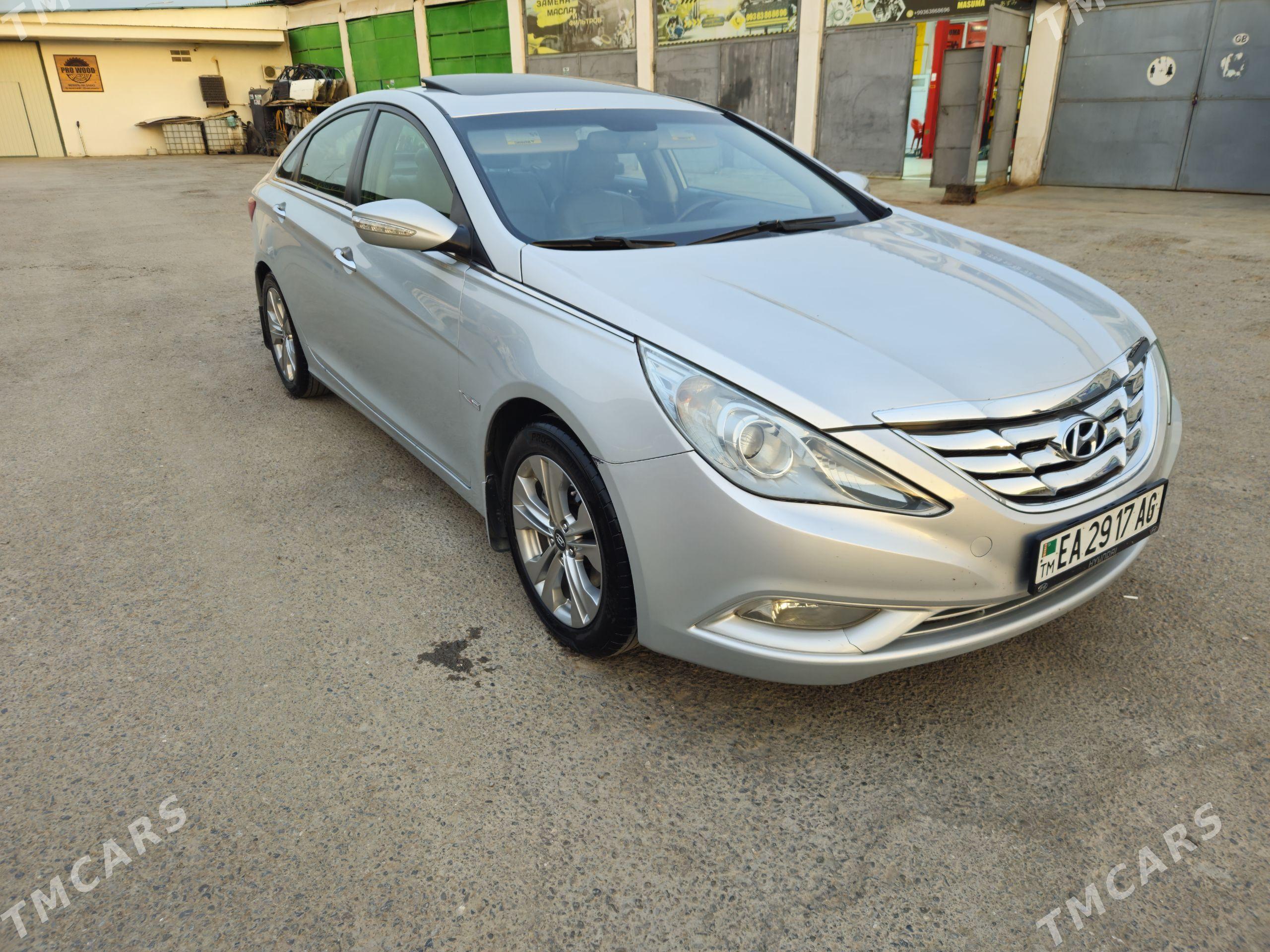 Hyundai Sonata 2010 - 175 000 TMT - Бедев - img 1