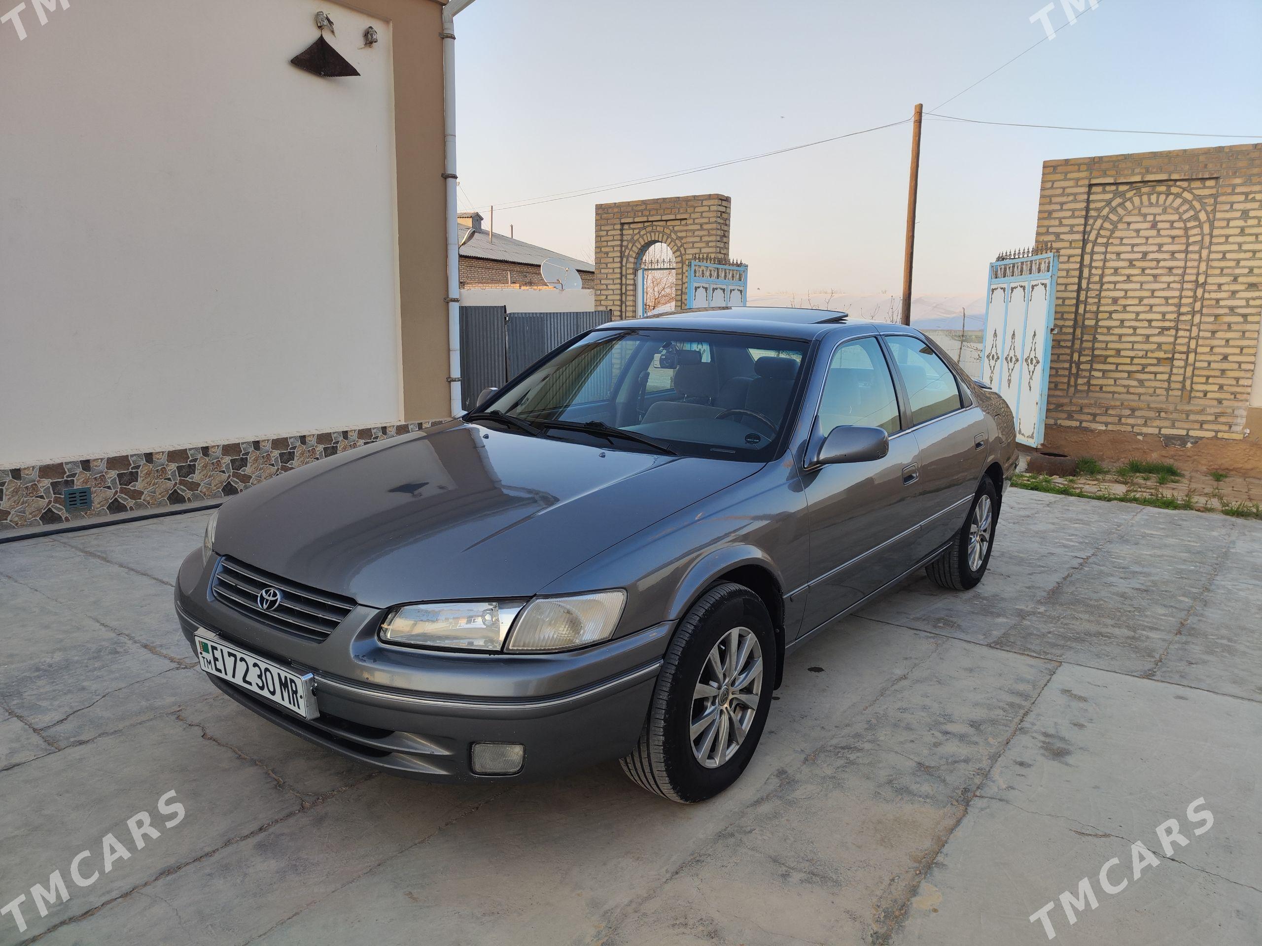 Toyota Camry 1997 - 160 000 TMT - Мары - img 1