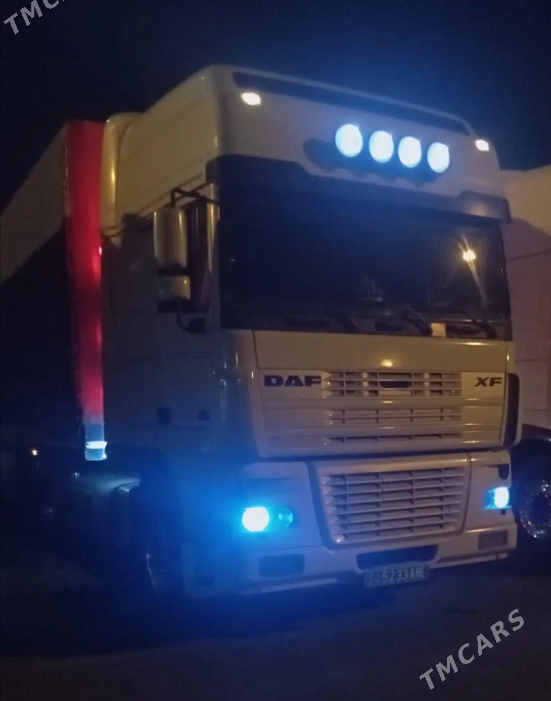 DAF XF 530 2004 - 560 000 TMT - 8 мкр - img 1