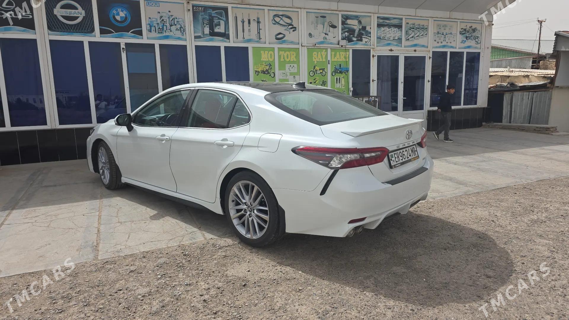 Toyota Camry 2021 - 360 000 TMT - Ёлётен - img 1