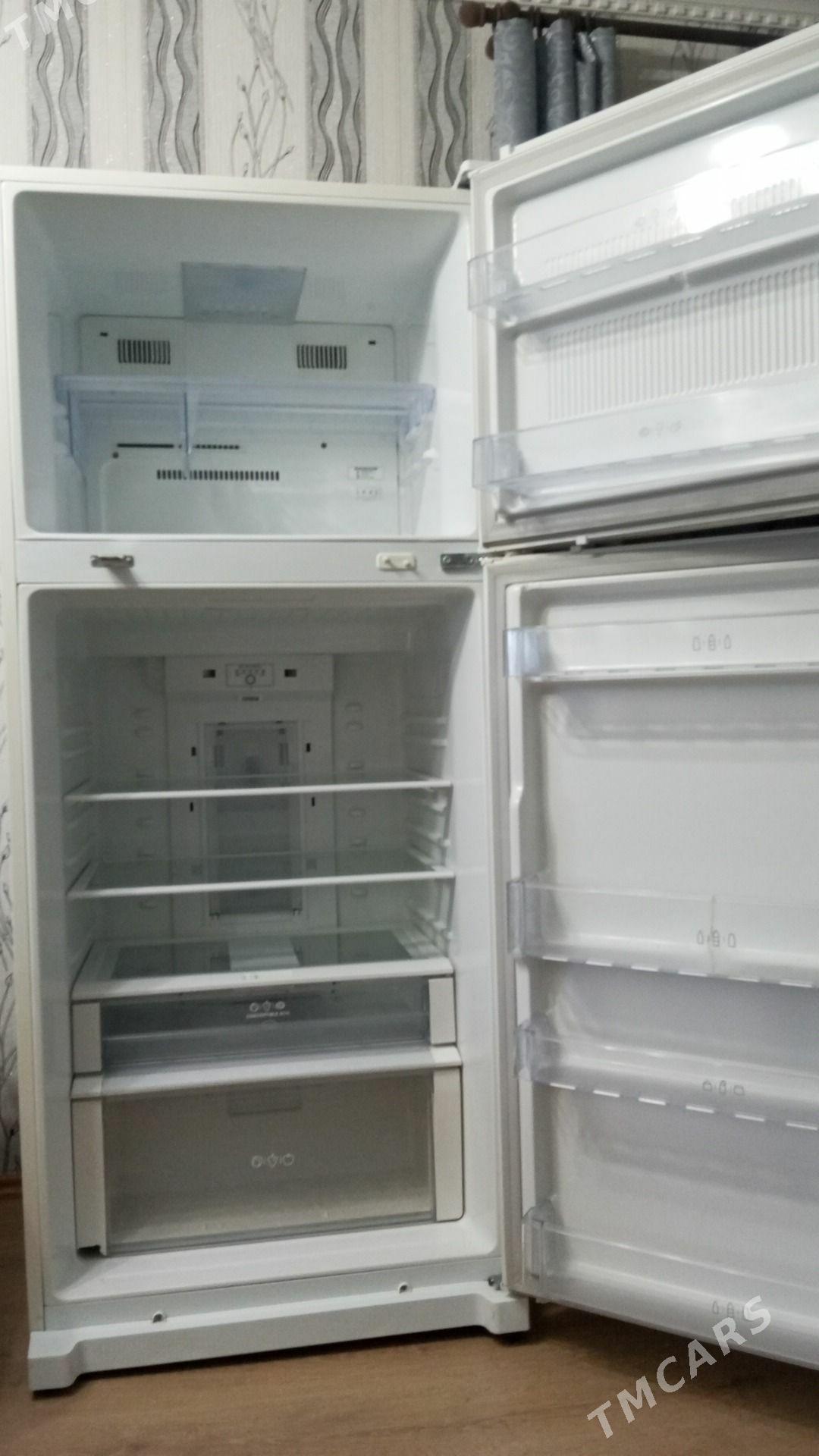 Холодильник LG - 11 мкр - img 1