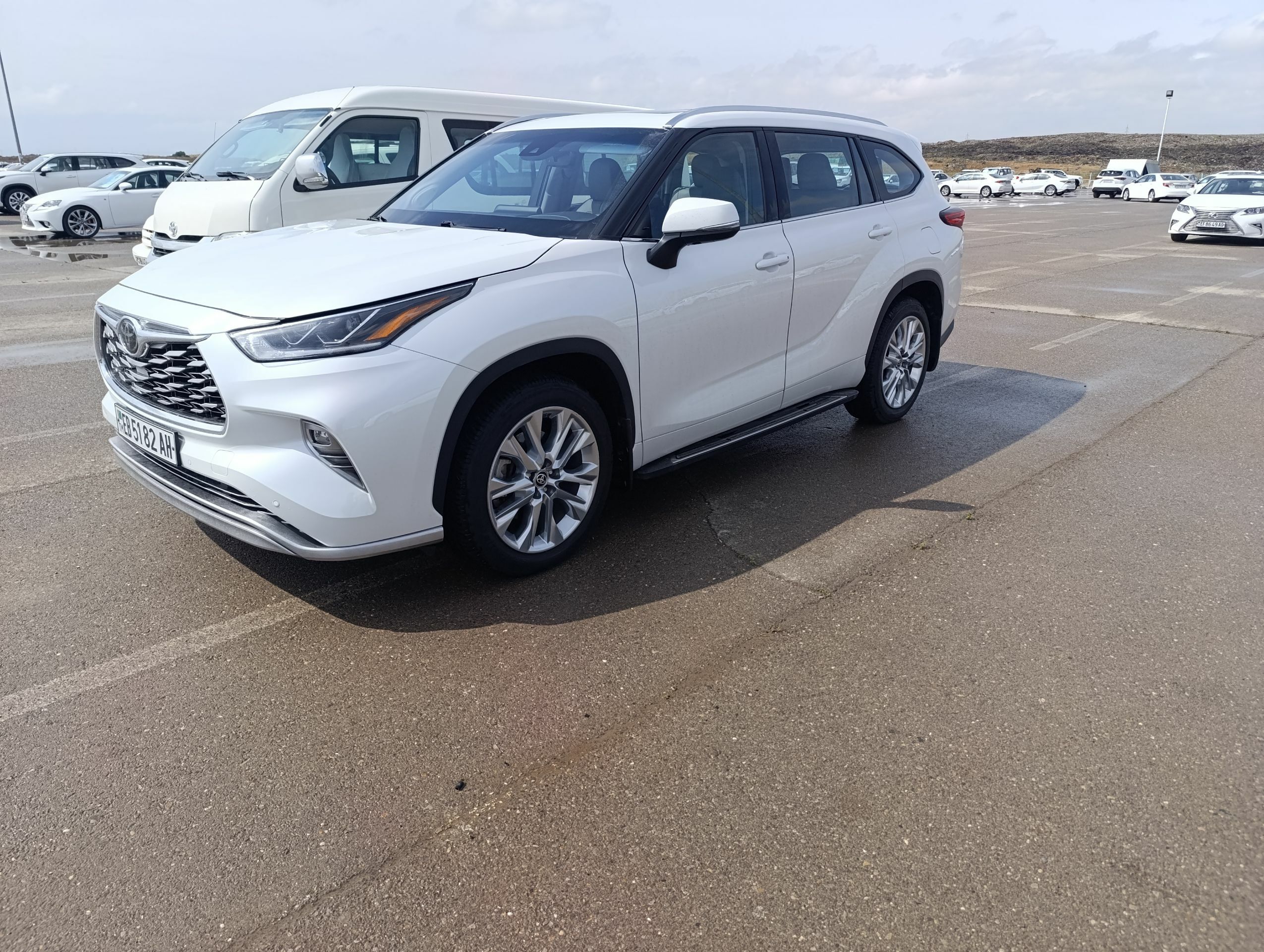 Toyota Highlander 2020 - 600 000 TMT - Теджен - img 1