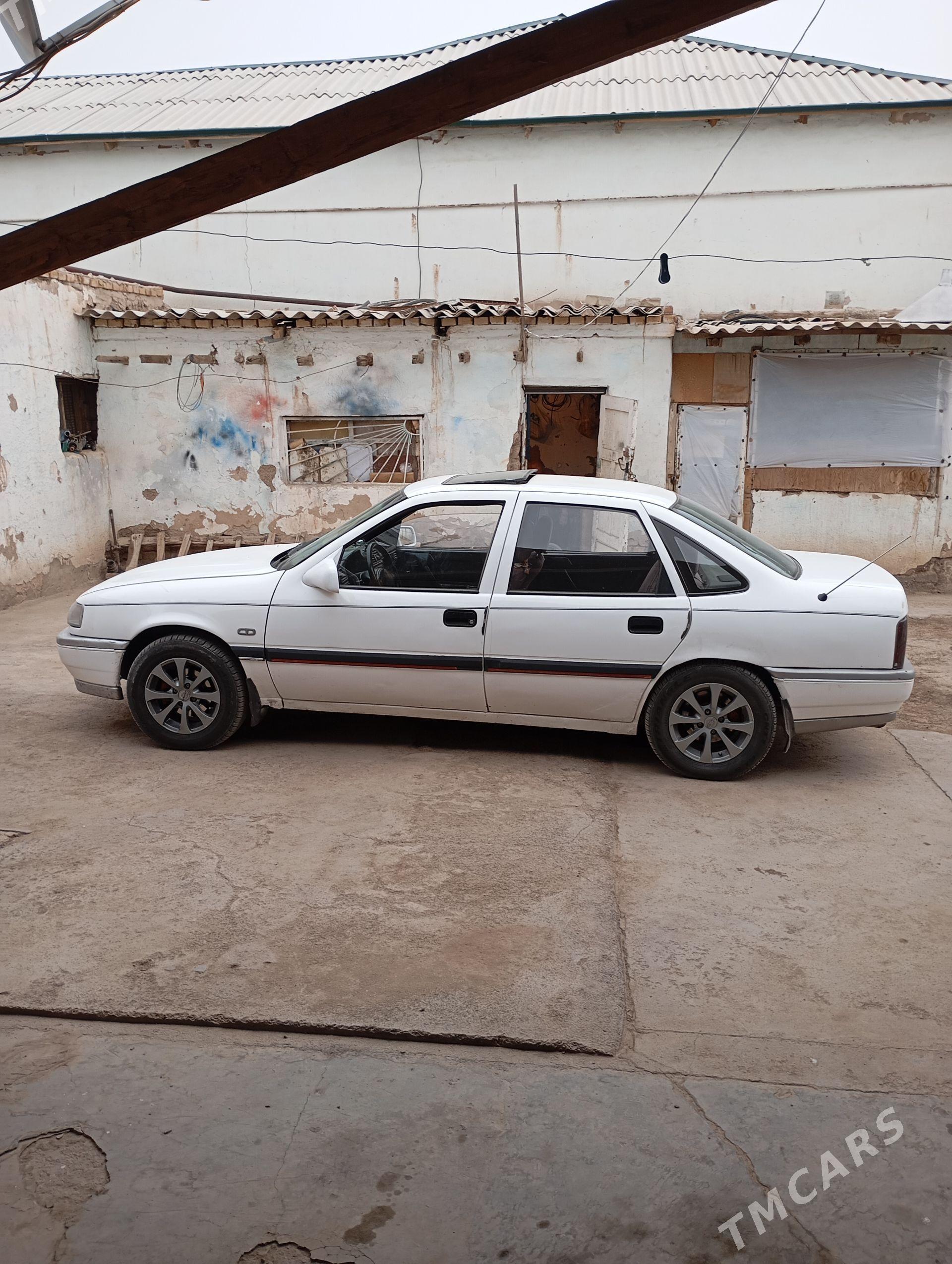 Opel Vectra 1990 - 45 000 TMT - Görogly (Tagta) - img 1