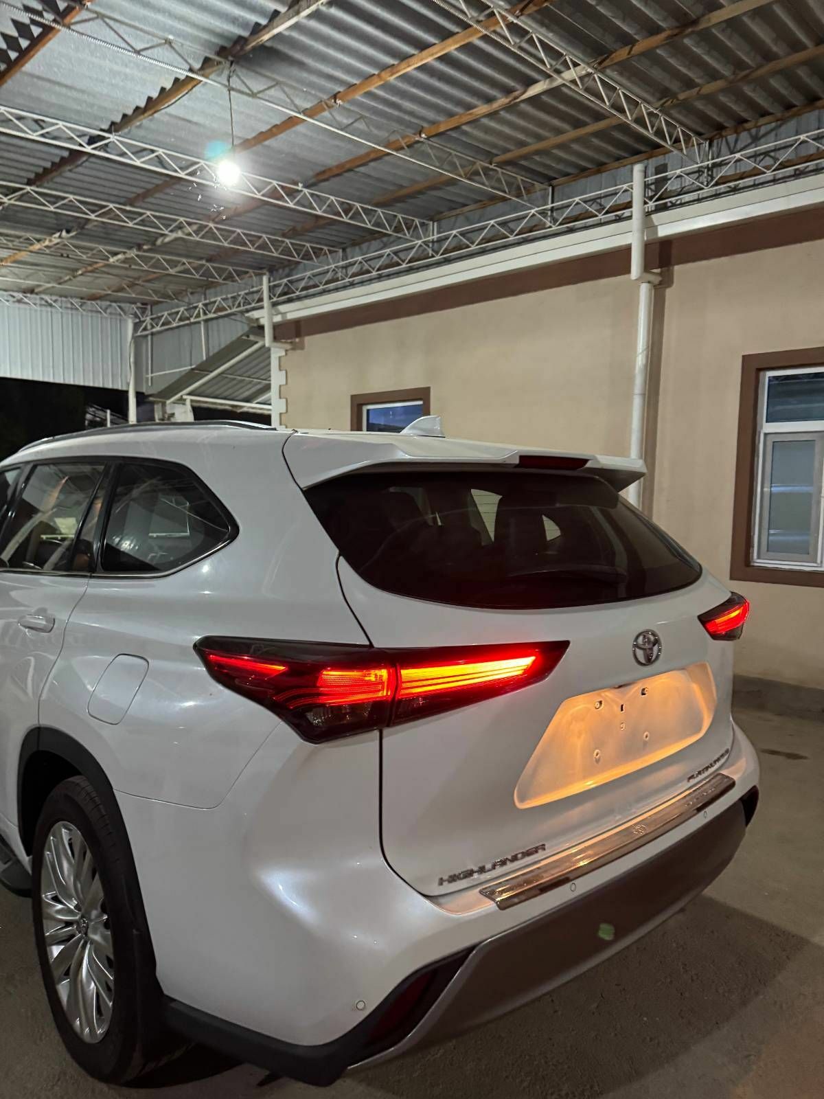 Toyota Highlander 2022 - 660 000 TMT - Мары - img 1