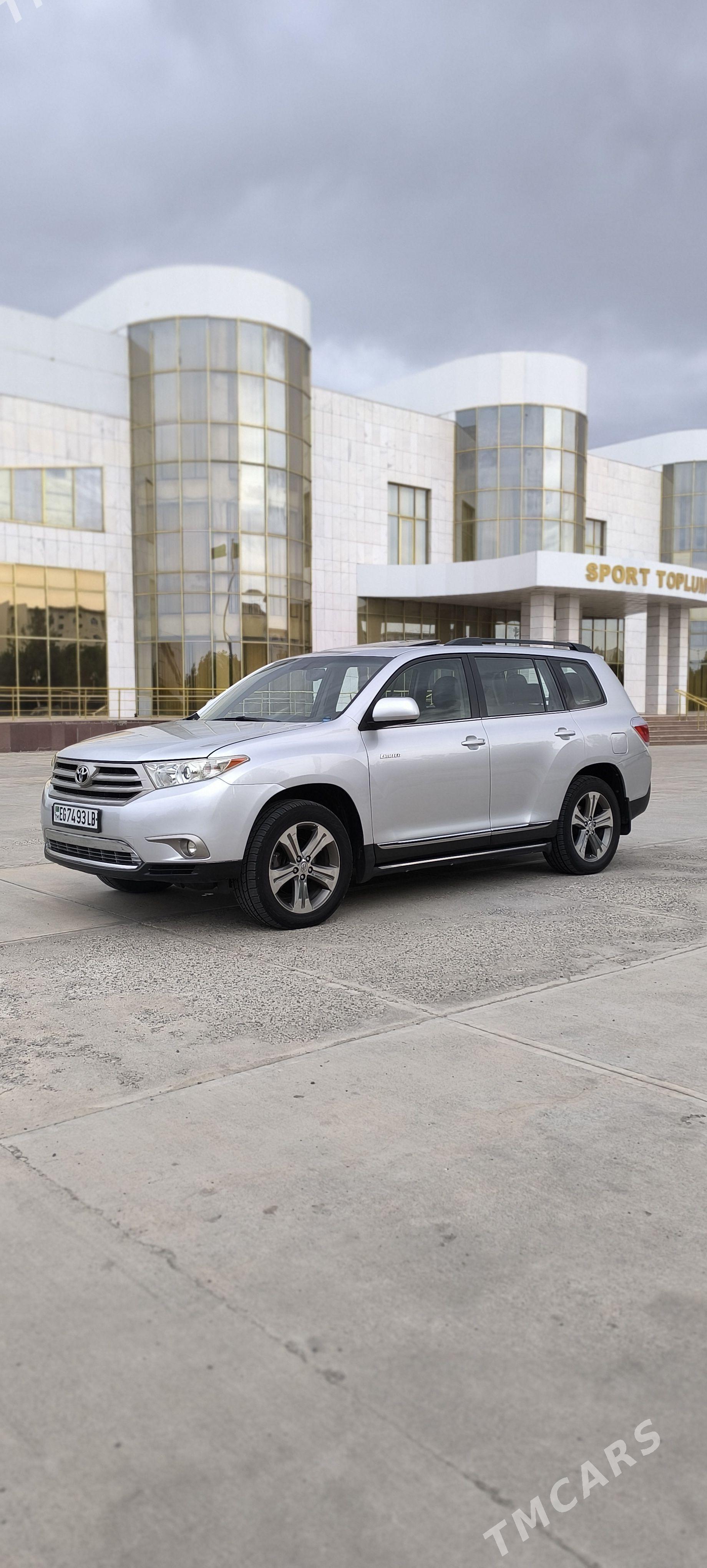 Toyota Highlander 2011 - 350 000 TMT - Туркменабат - img 1