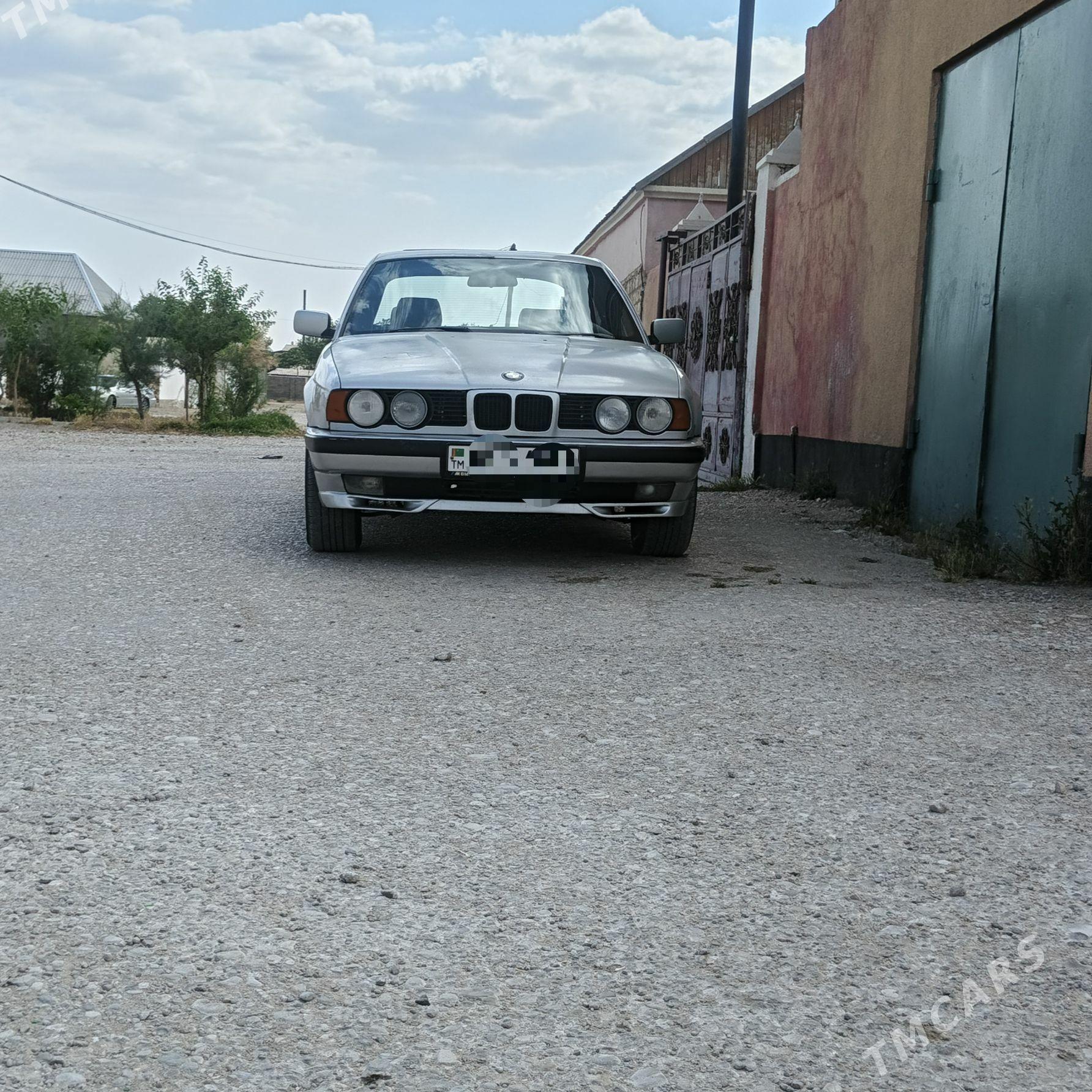 BMW 525 1991 - 45 000 TMT - Балканабат - img 1