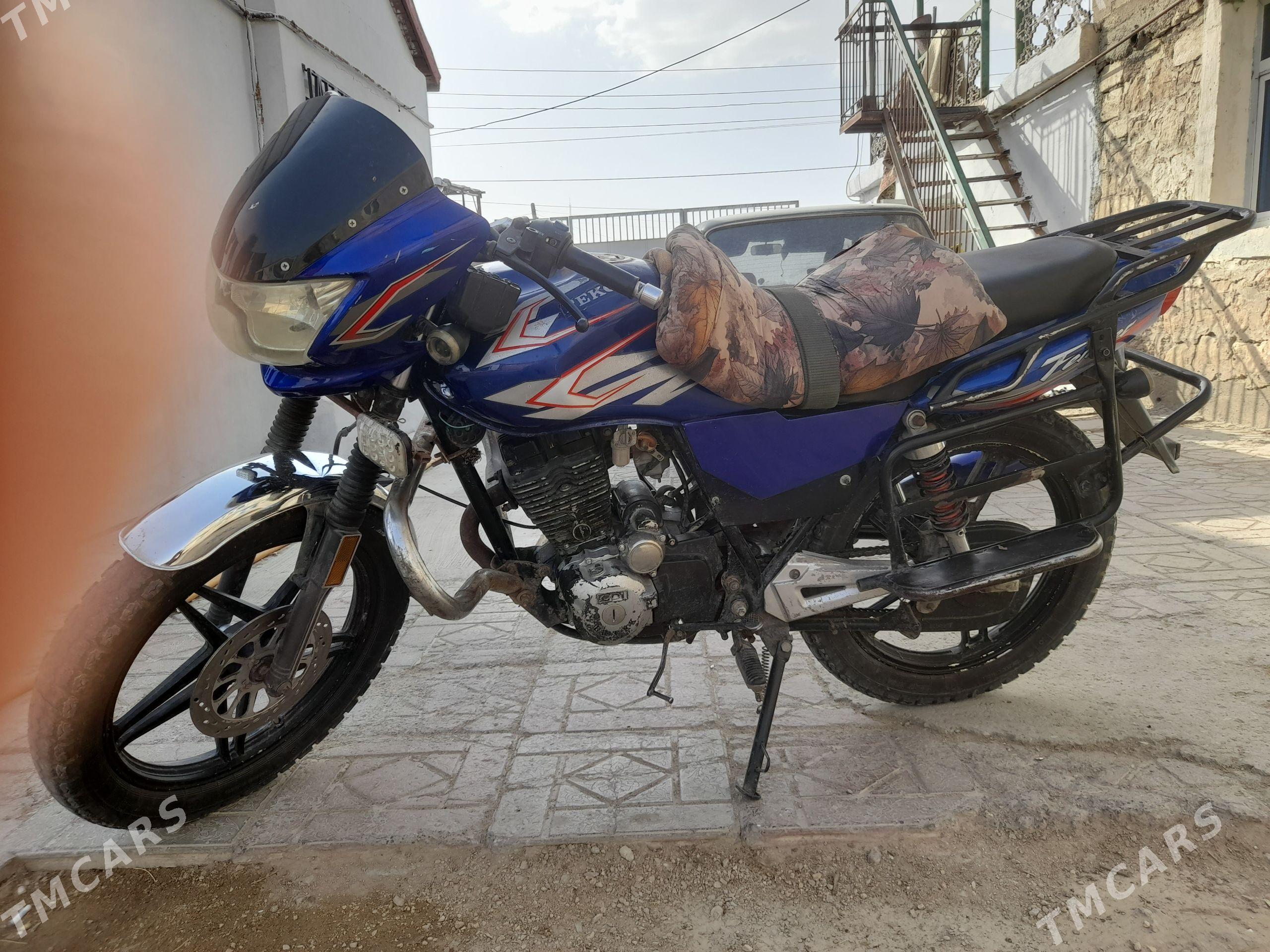 Fekon FK200-14G 2014 - 13 000 TMT - Берекет - img 1