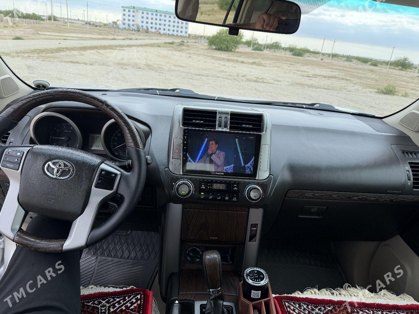 Toyota Land Cruiser Prado 2012 - 600 000 TMT - Etrek - img 1
