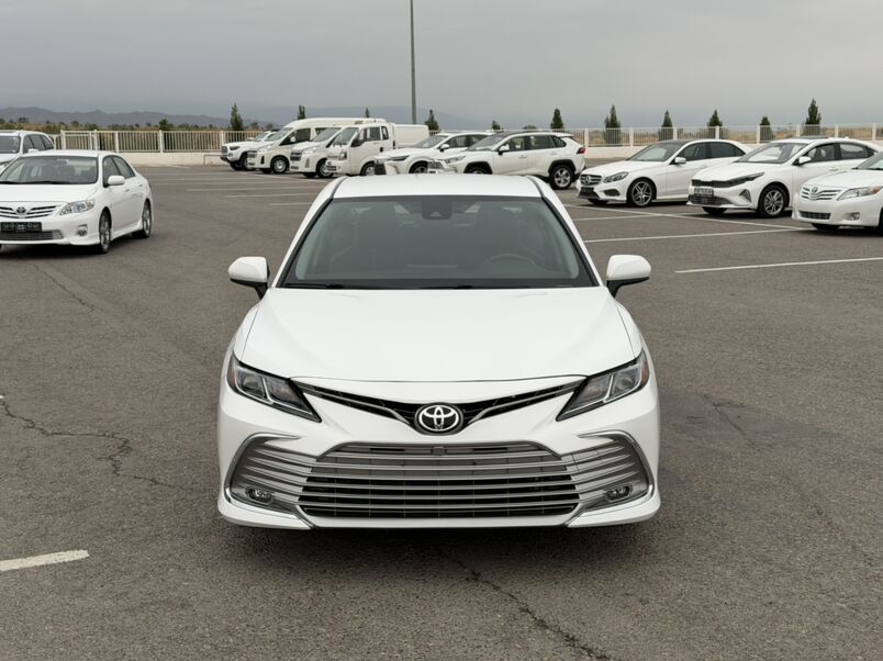 Toyota Camry 2022 - 382 000 TMT - Ашхабад - img 1