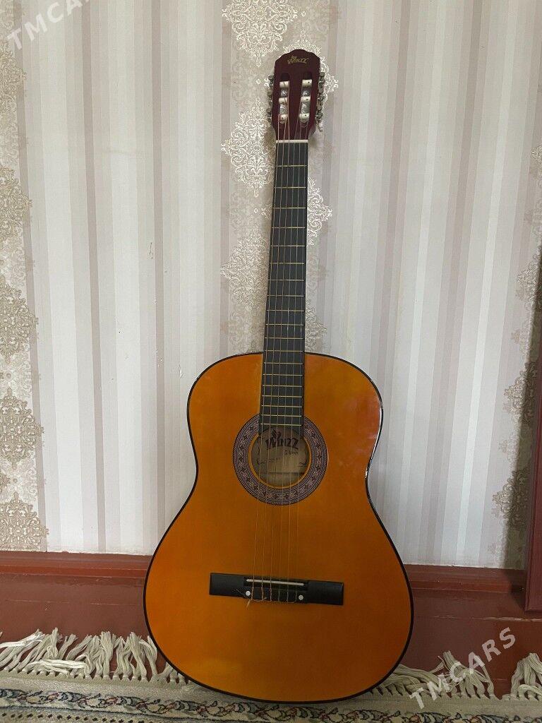 Gitara Winzz - Дашогуз - img 1