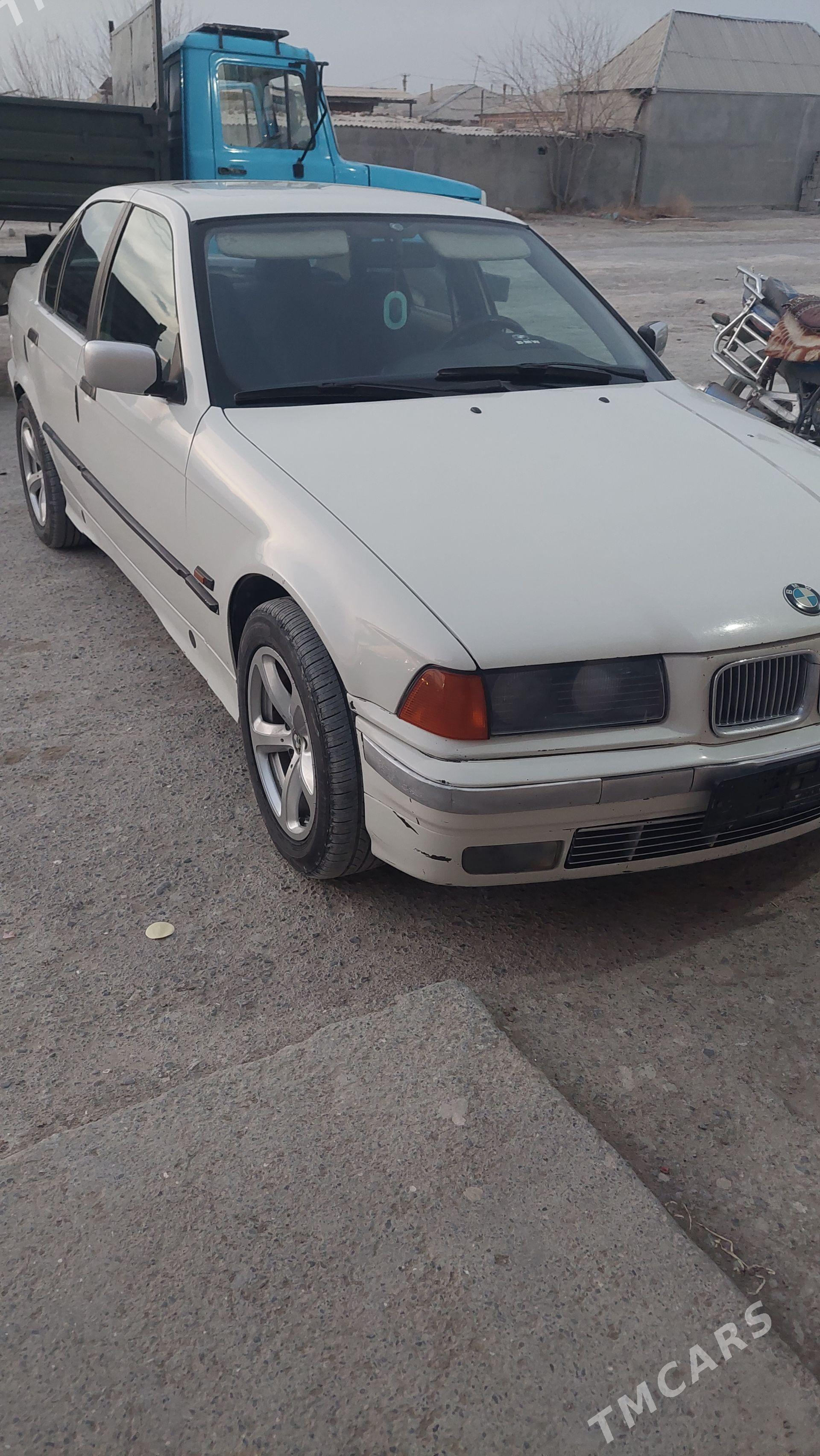 BMW 320 1992 - 58 000 TMT - Bäherden - img 1