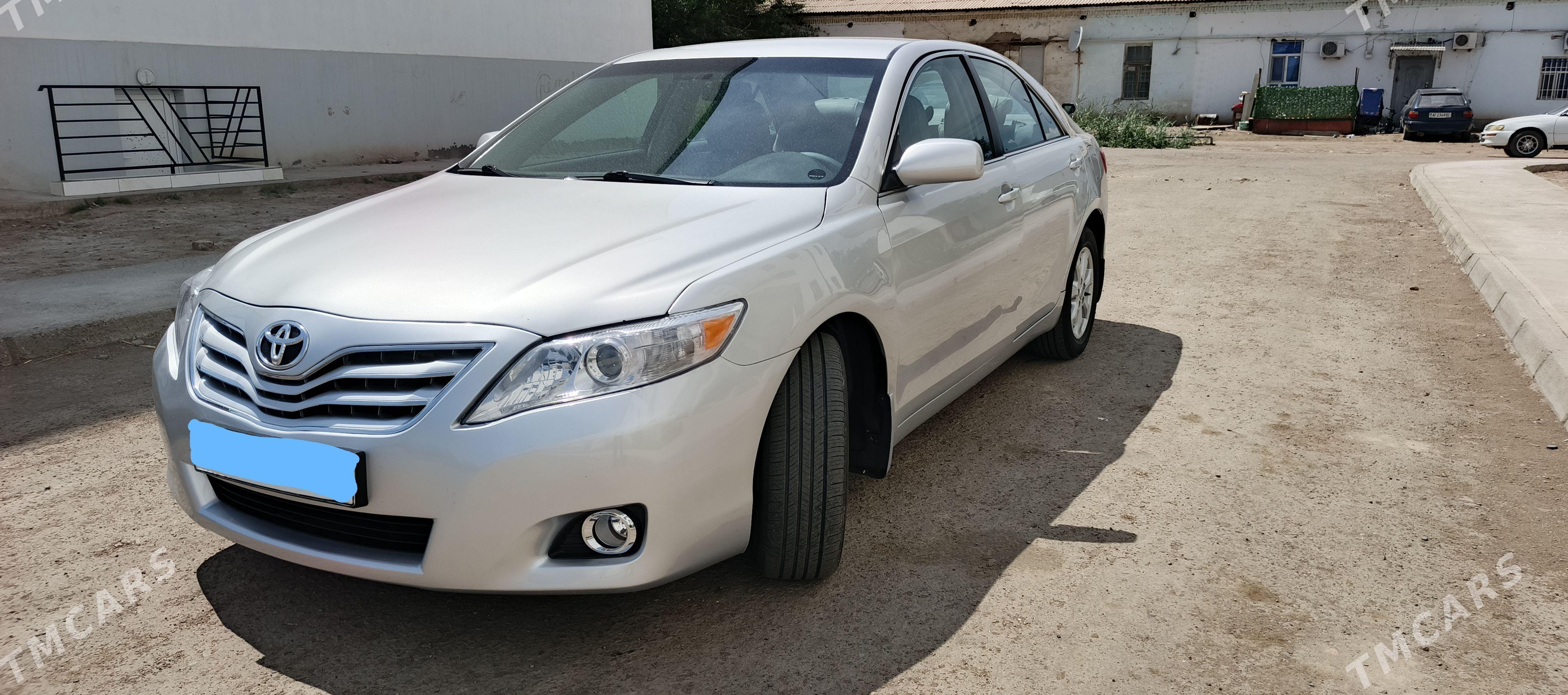 Toyota Camry 2010 - 245 000 TMT - Дашогуз - img 1