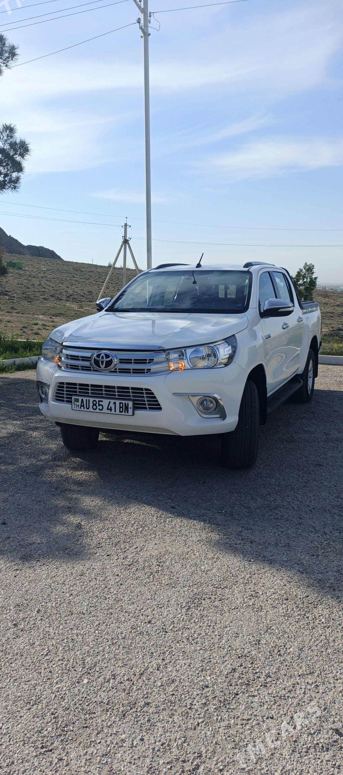 Toyota Hilux 2017 - 540 000 TMT - Balkanabat - img 1