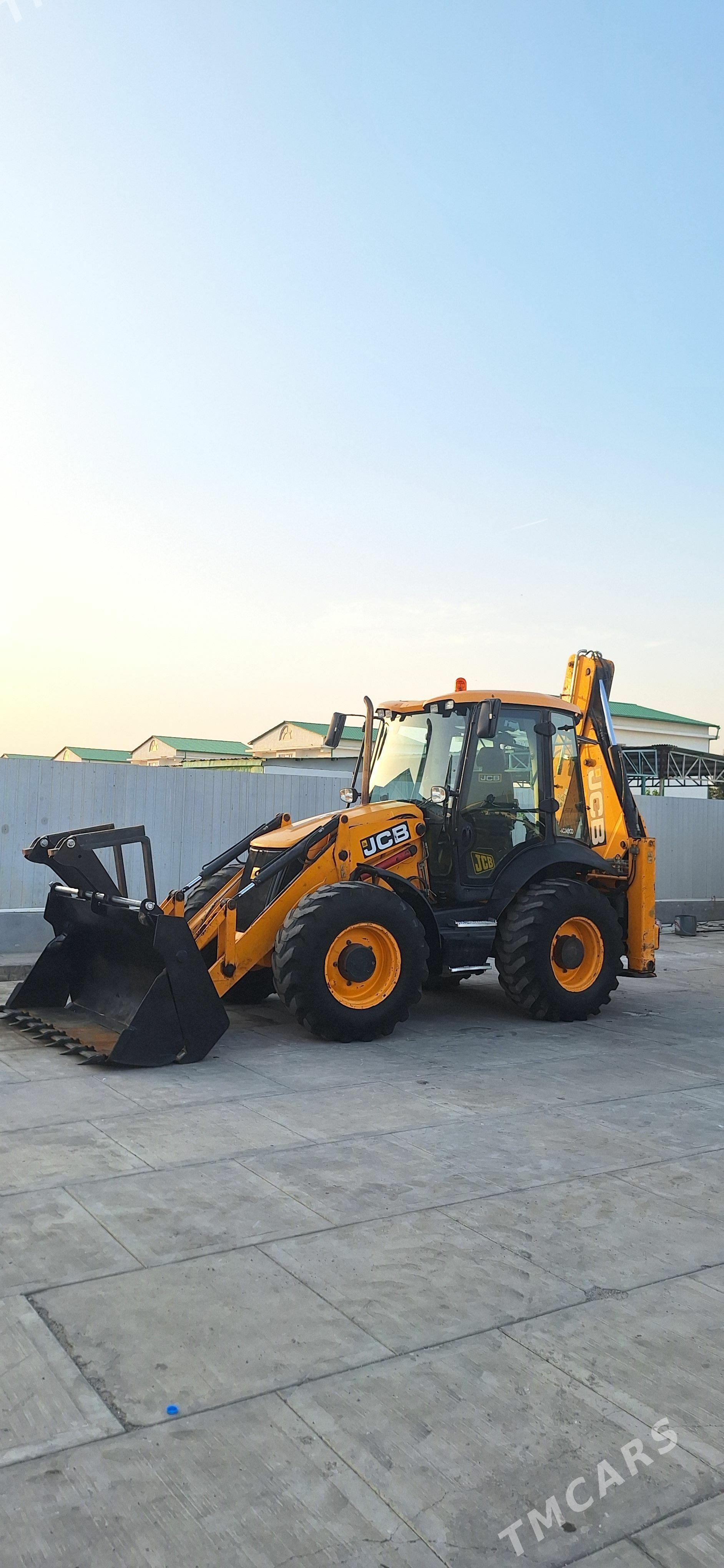 JCB 4CX ECO 2013 - 715 000 TMT - Aşgabat - img 1