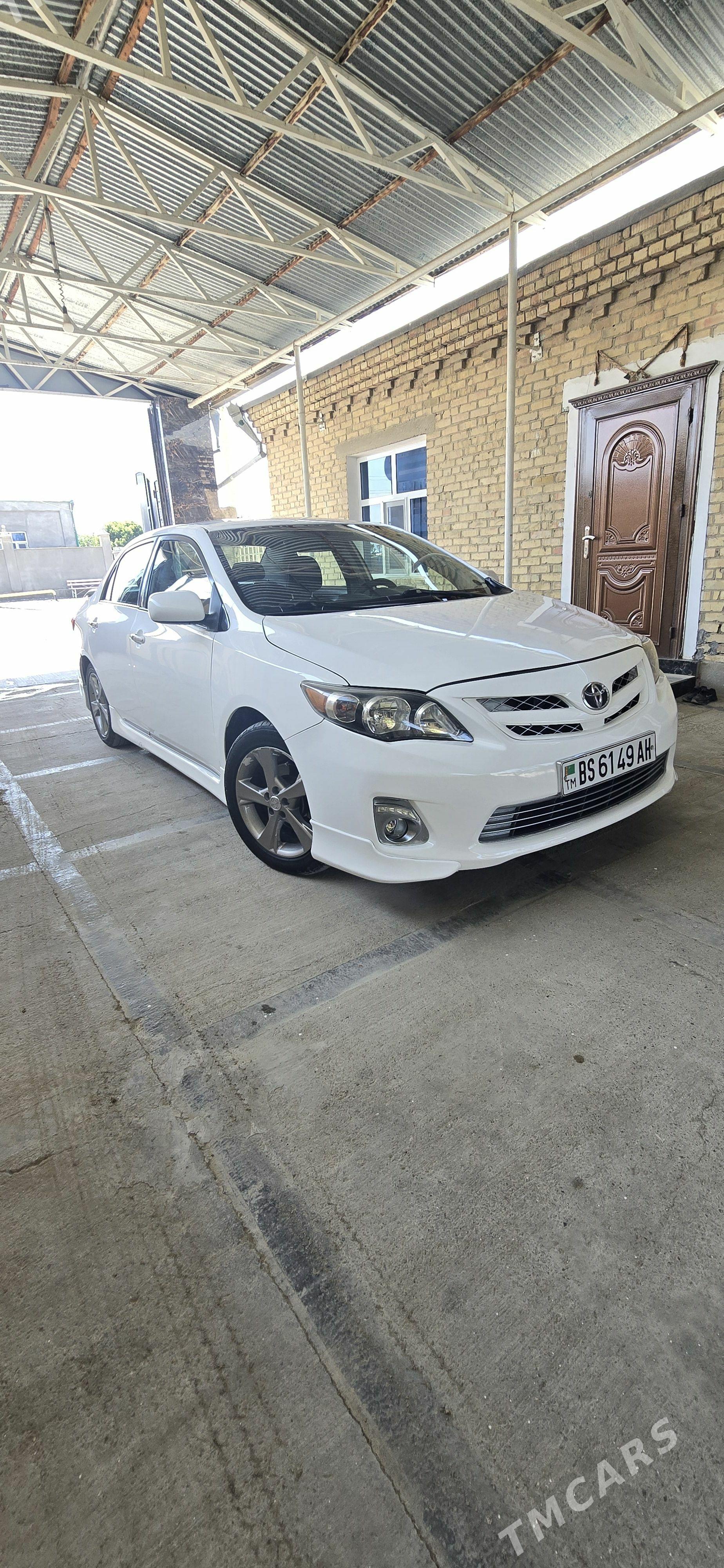 Toyota Corolla 2011 - 172 000 TMT - Bäherden - img 1