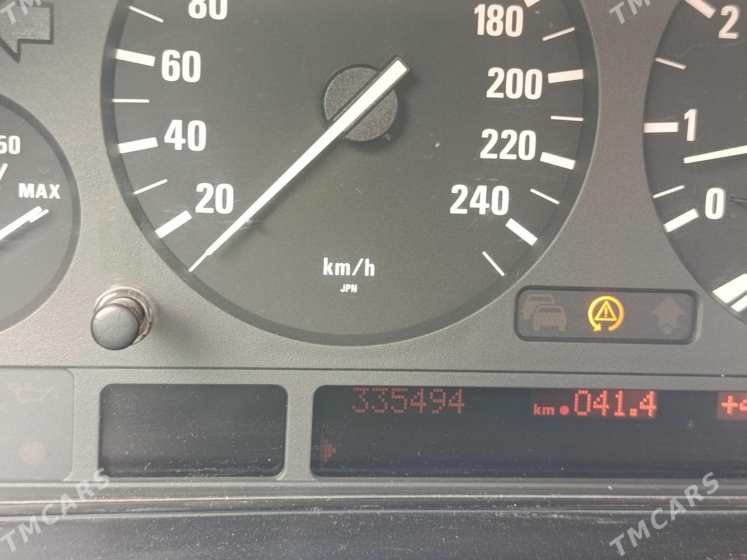 BMW 530 2002 - 137 000 TMT - Murgap - img 1