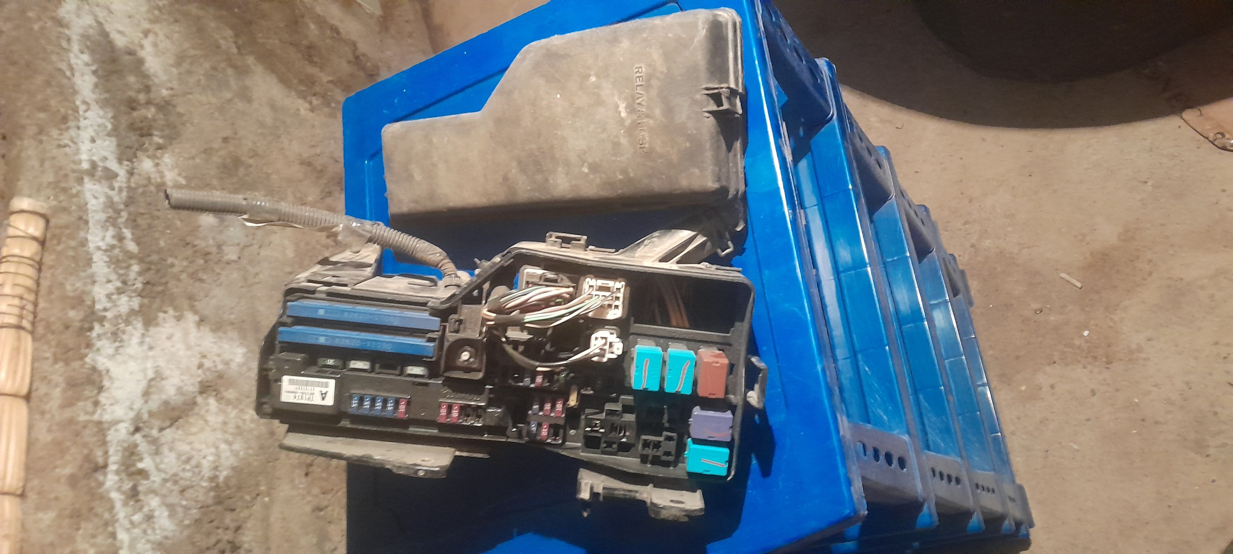 Camry Elektrik 250 TMT - Мары - img 1