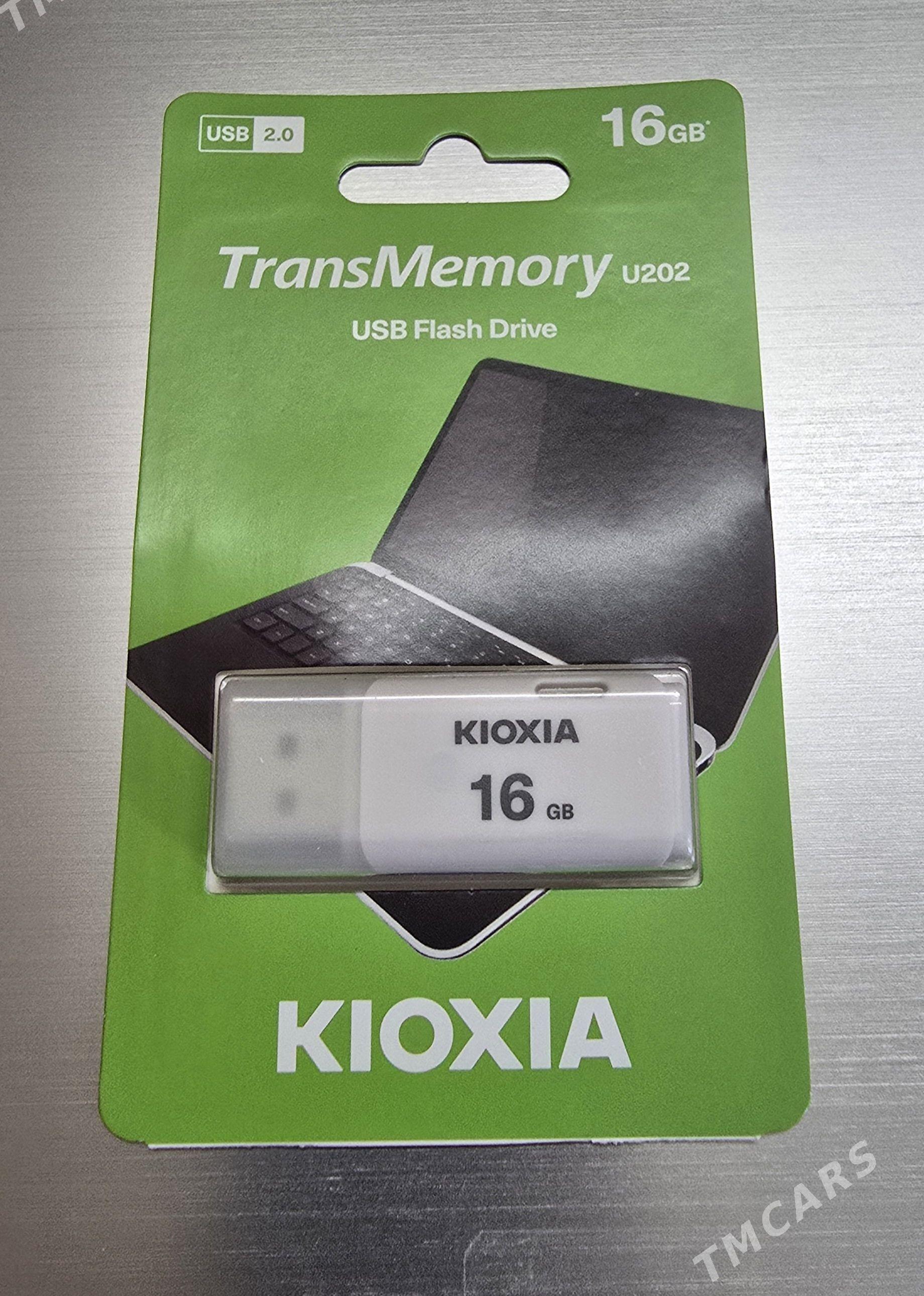 Fleşka Флешка 16GB - 10 mkr - img 1