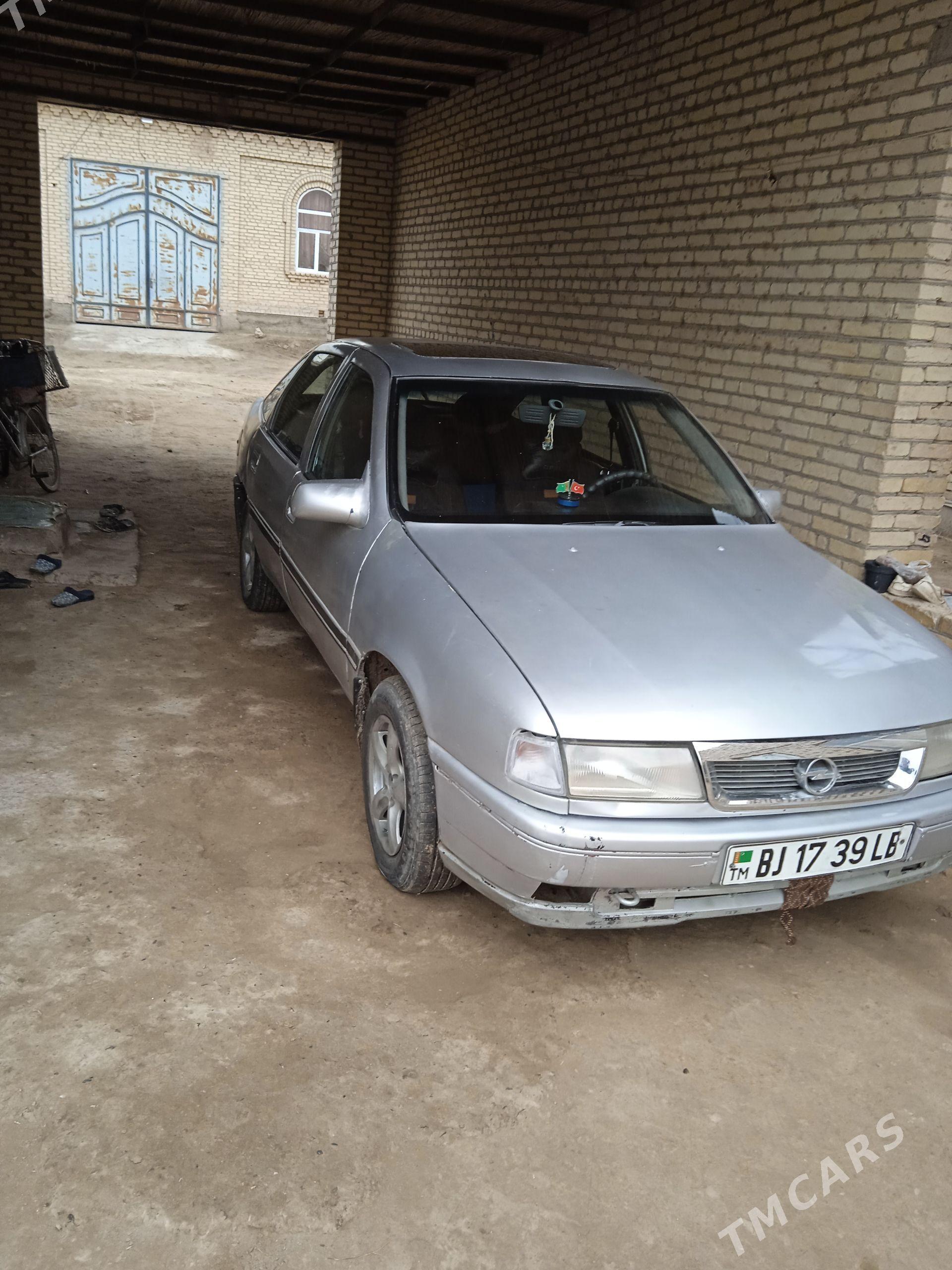 Opel Vectra 1991 - 30 000 TMT - Dänew - img 1