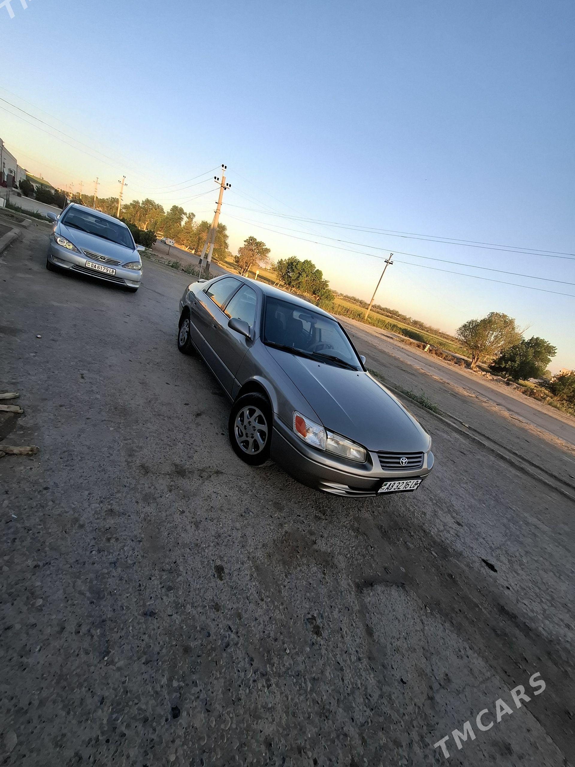 Toyota Camry 1999 - 145 000 TMT - Dänew - img 1