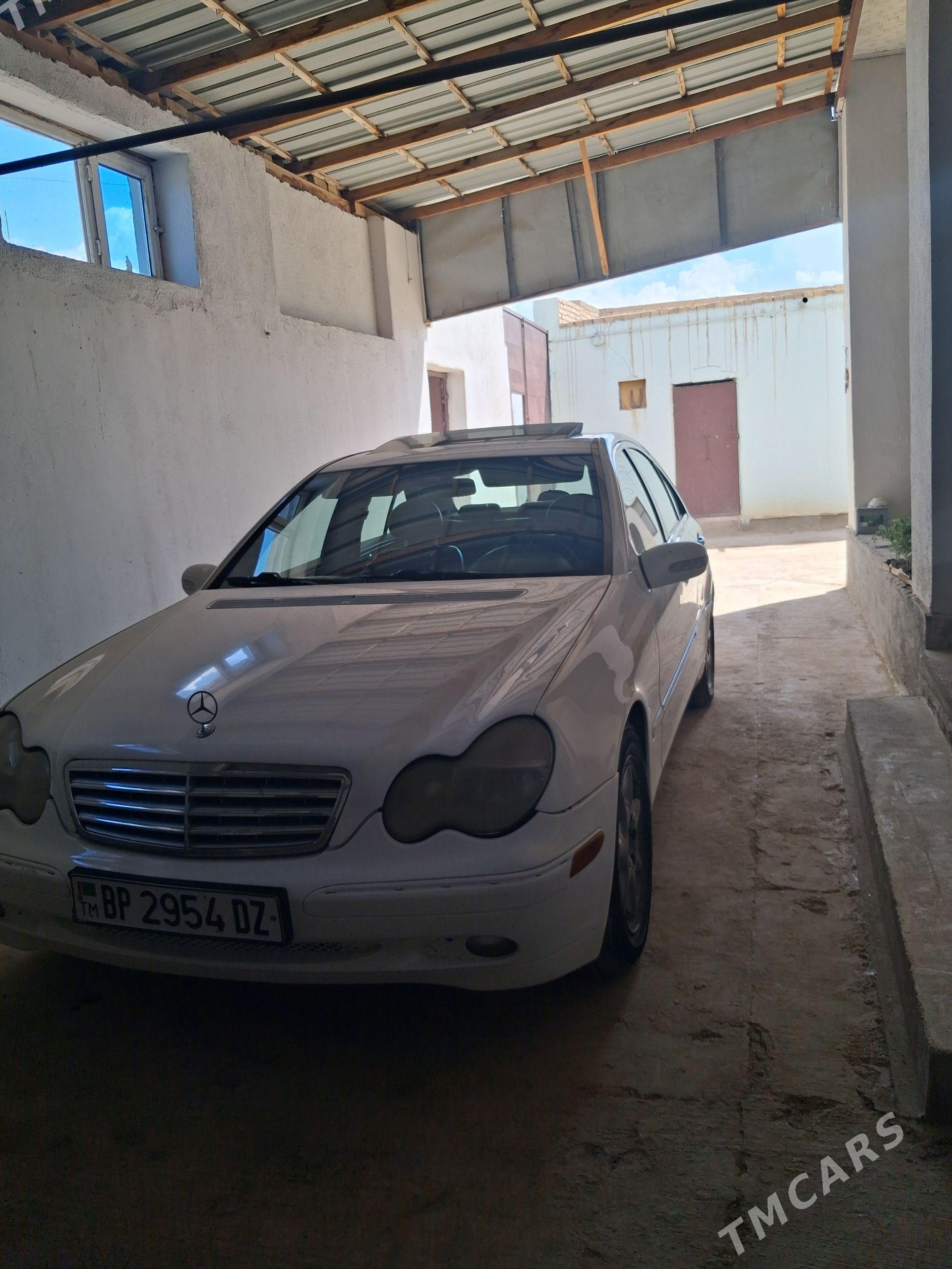 Mercedes-Benz 230E 2002 - 80 000 TMT - Daşoguz - img 1