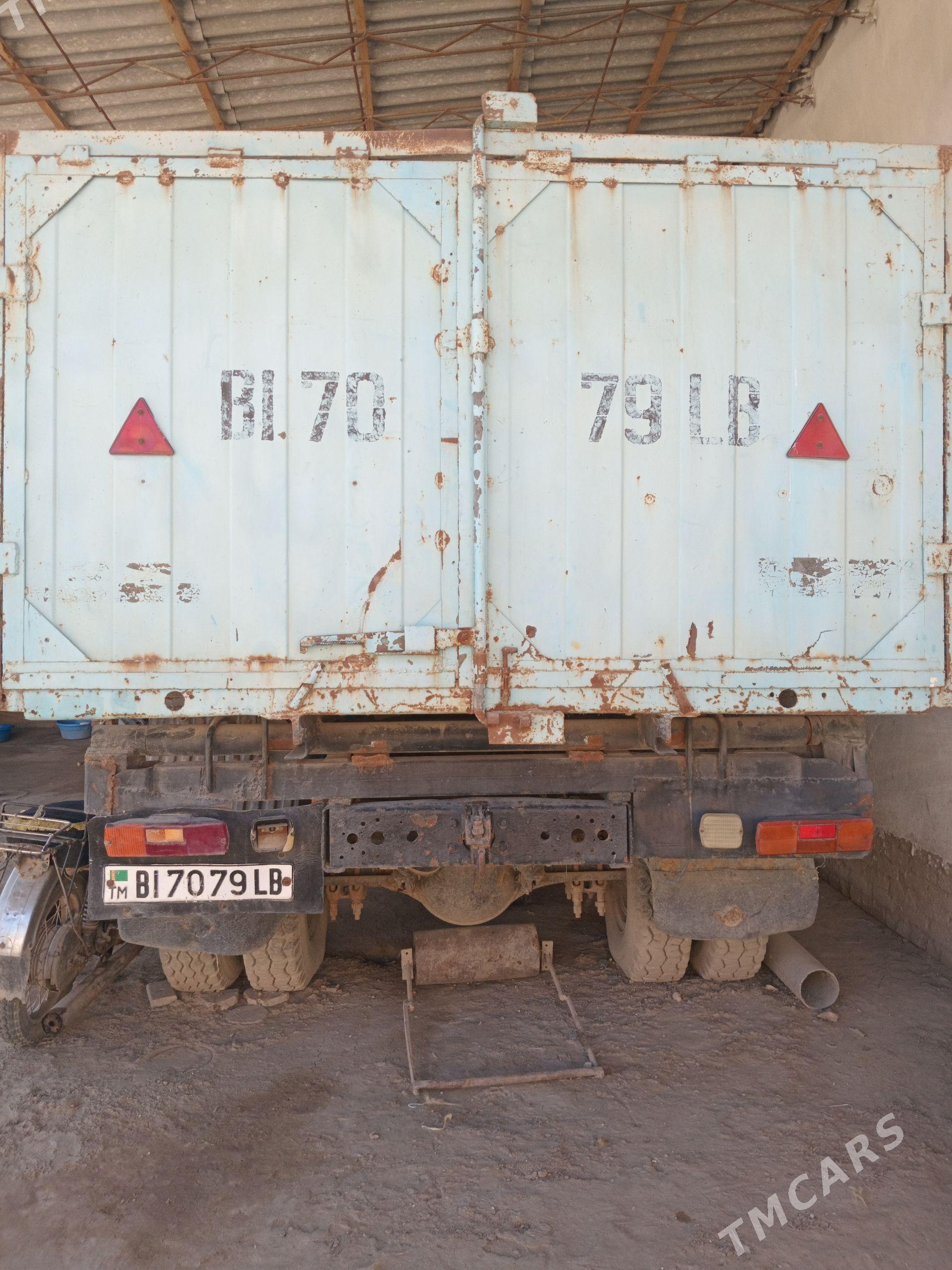 Zil 157 1993 - 65 000 TMT - Халач - img 1