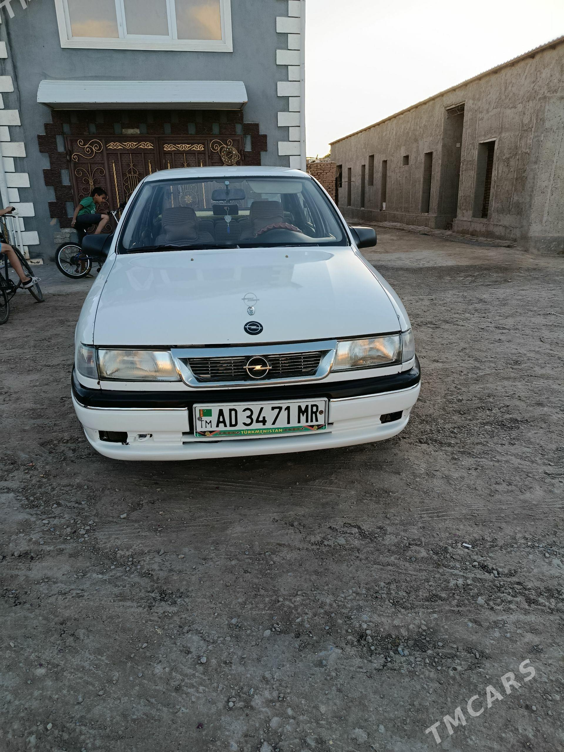 Opel Vectra 1989 - 46 000 TMT - Baýramaly - img 1